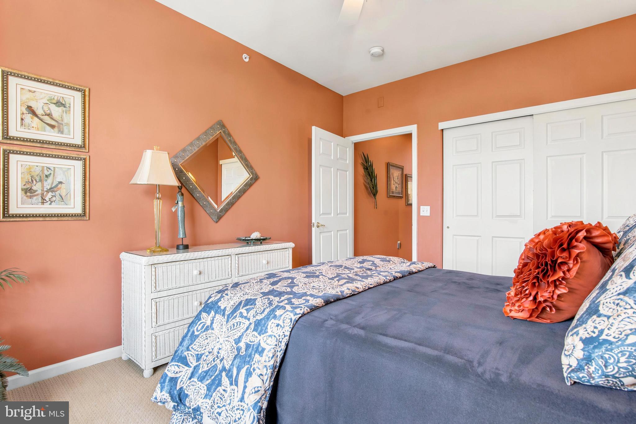 HERITAGE CR ESTS - Residential