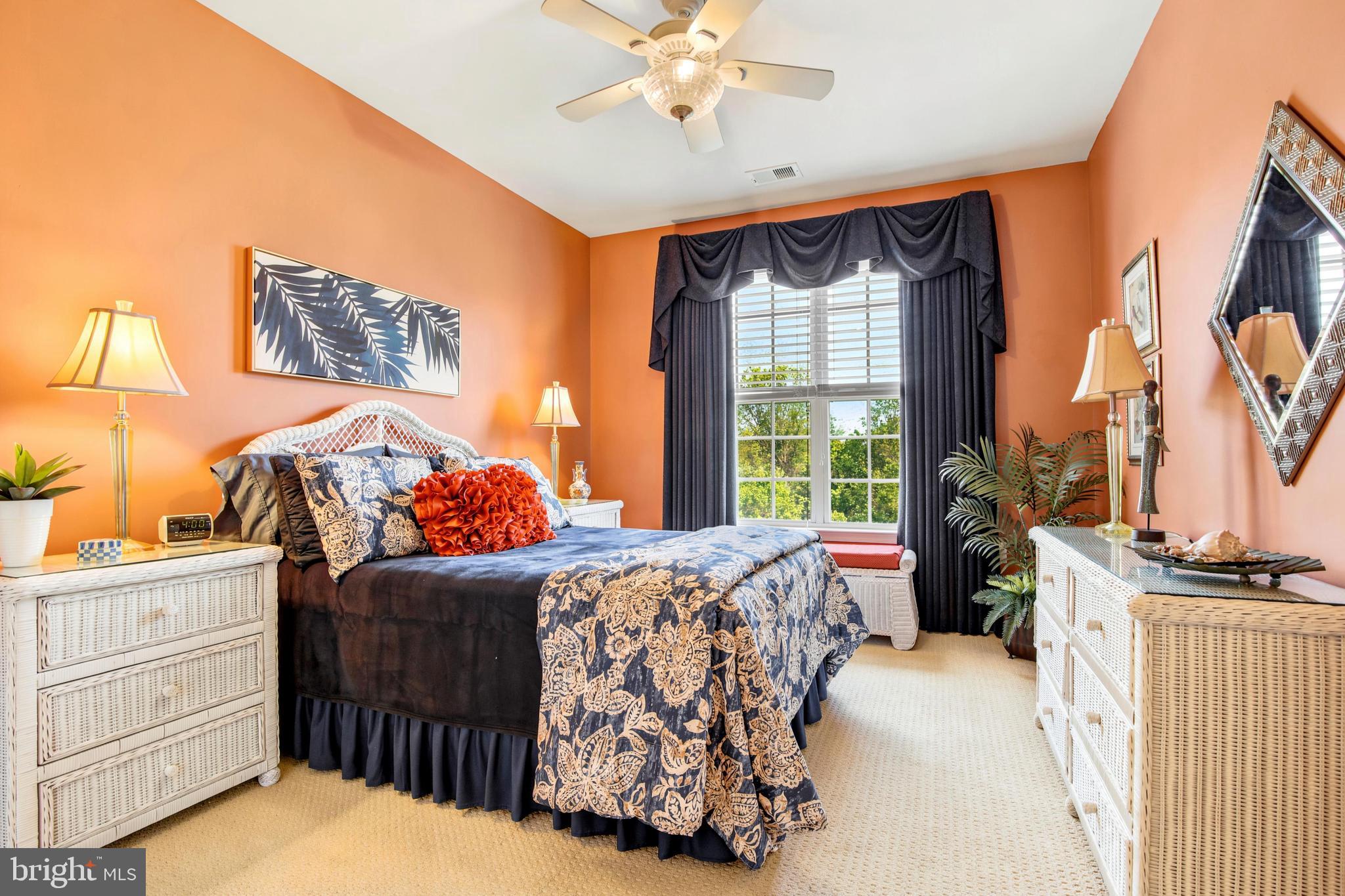 HERITAGE CR ESTS - Residential
