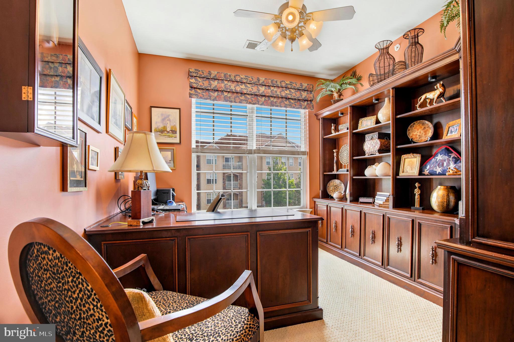 HERITAGE CR ESTS - Residential