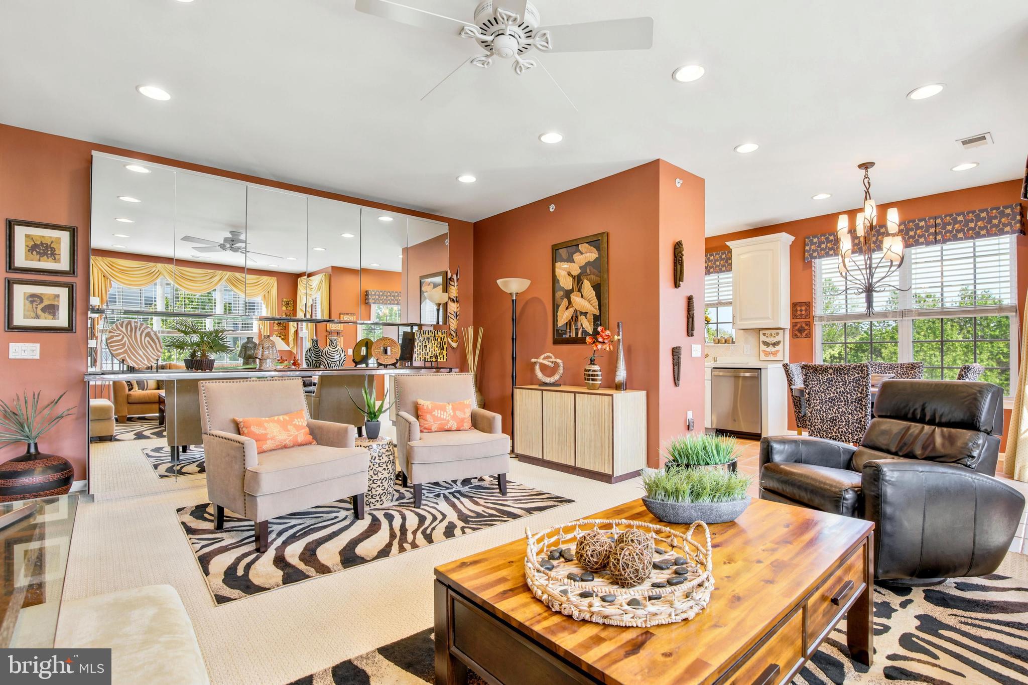 HERITAGE CR ESTS - Residential
