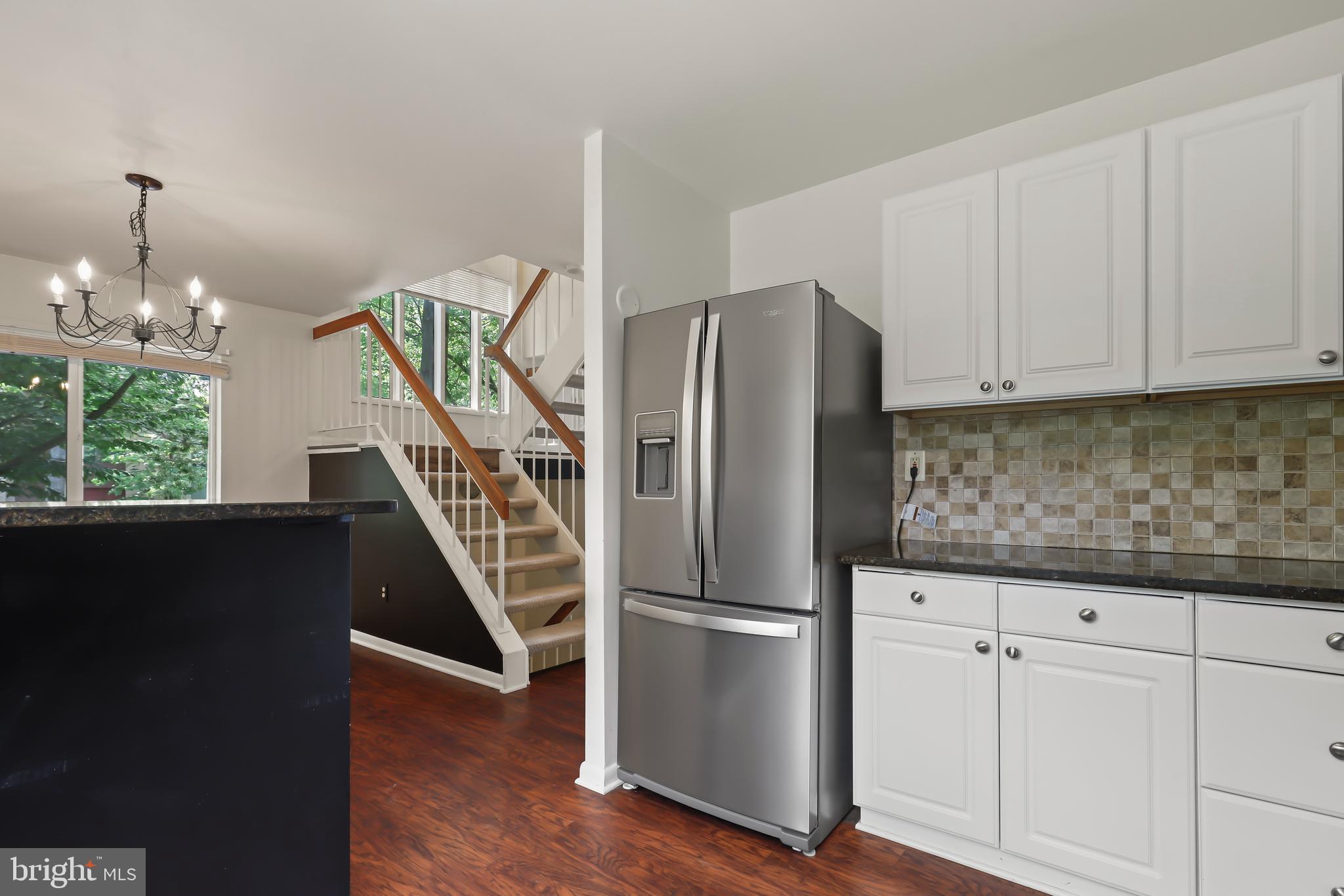 RESTON - Residential