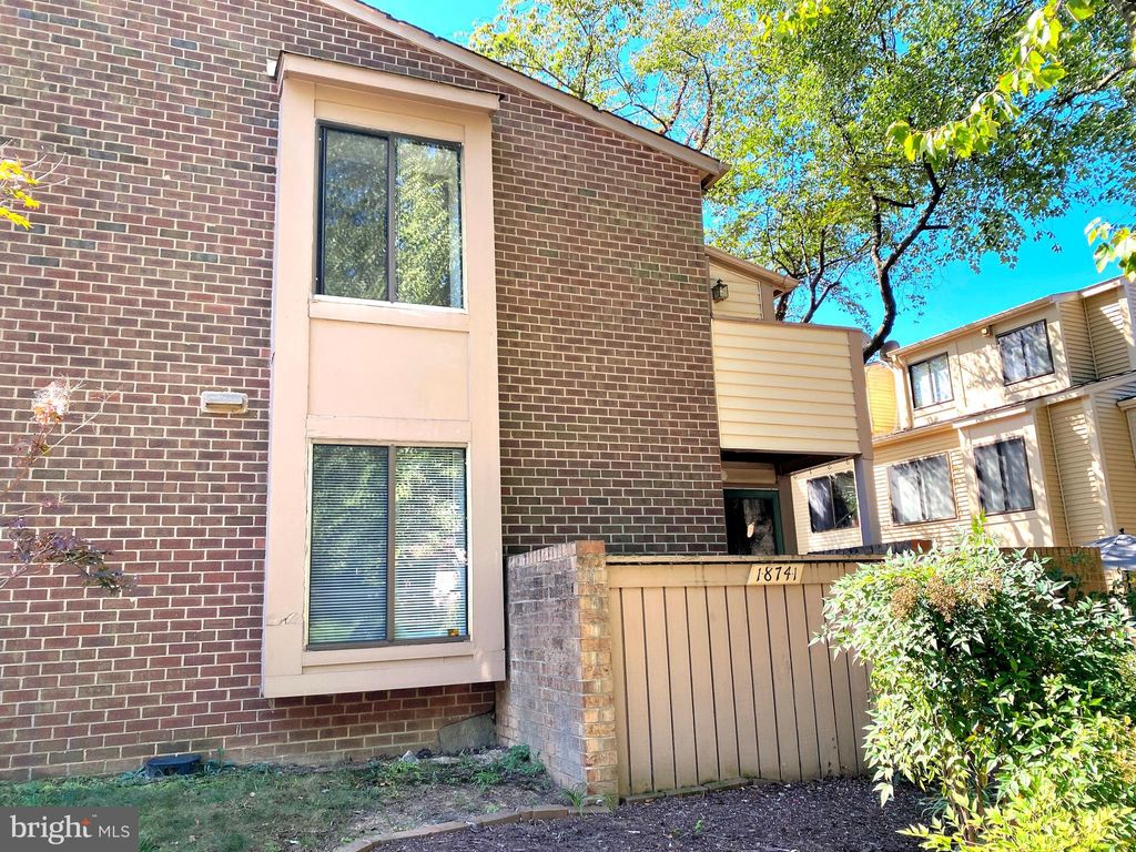 Photo of 18741 Nathans Place, MONTGOMERY VILLAGE, MD 20886 (MLS # MDMC2198800)