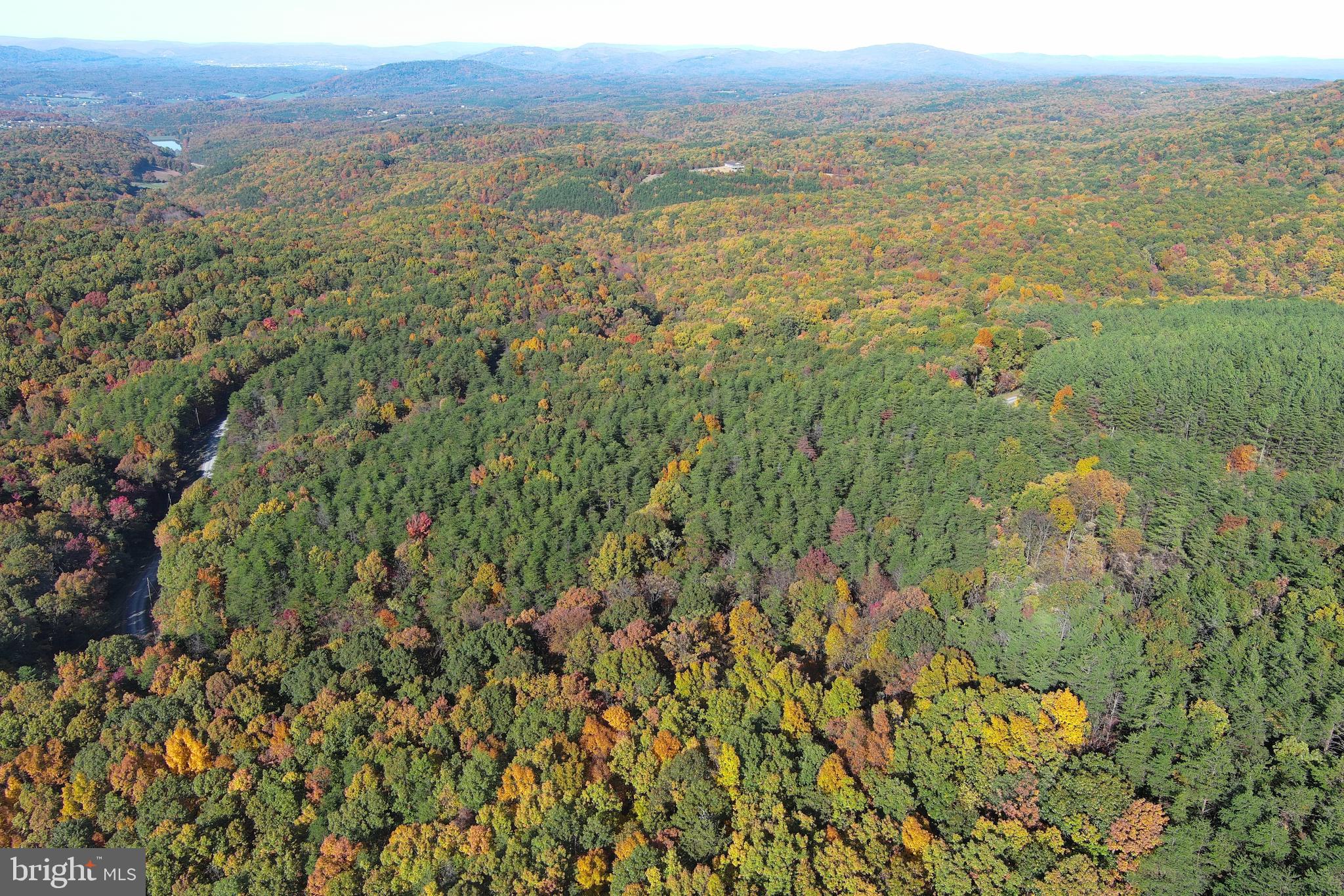 BLUFFS ON THE POTOMAC - Land