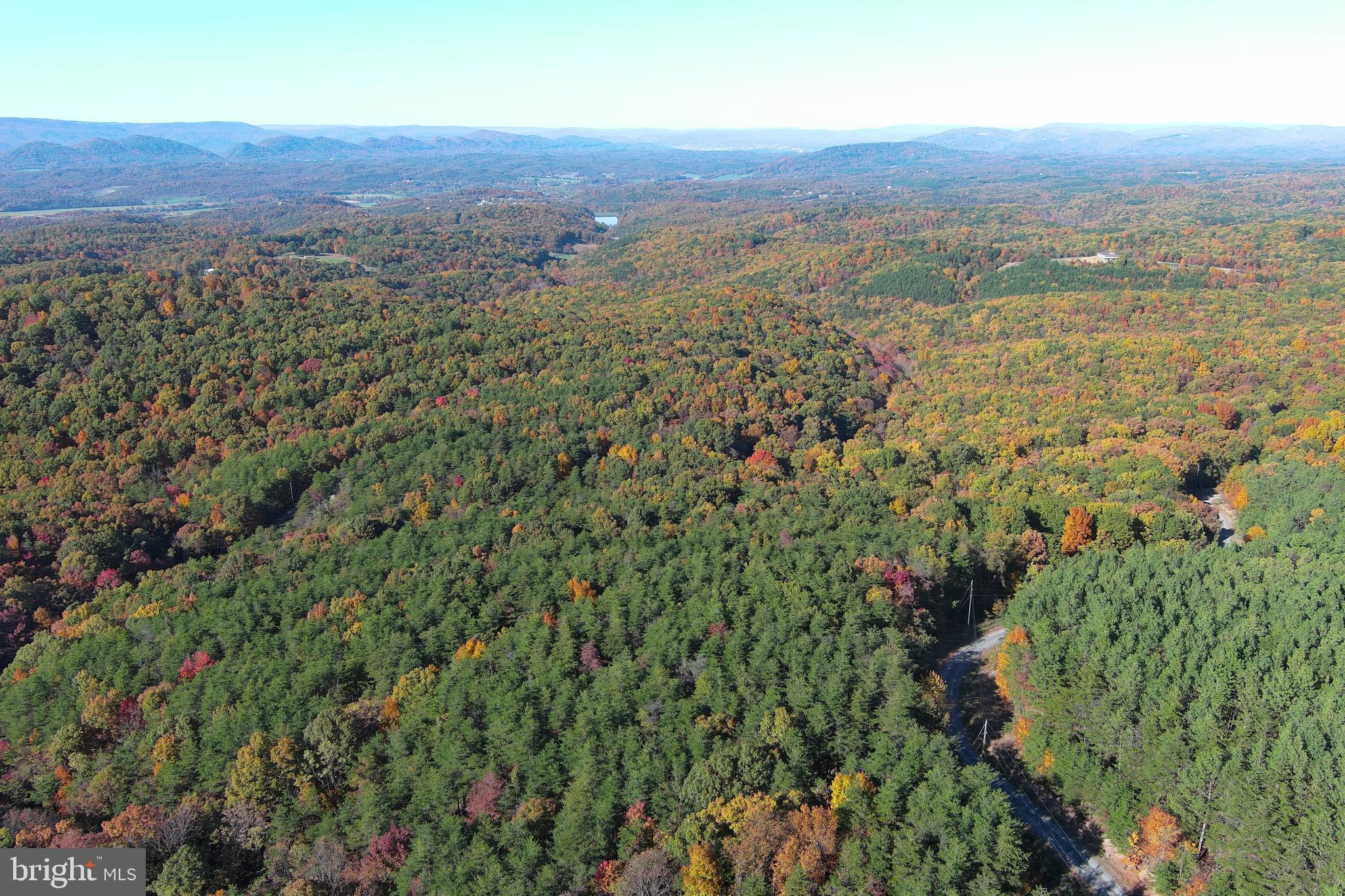 BLUFFS ON THE POTOMAC - Land