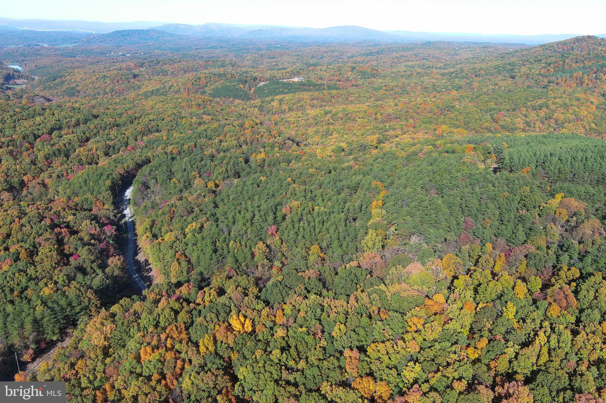 BLUFFS ON THE POTOMAC - Land