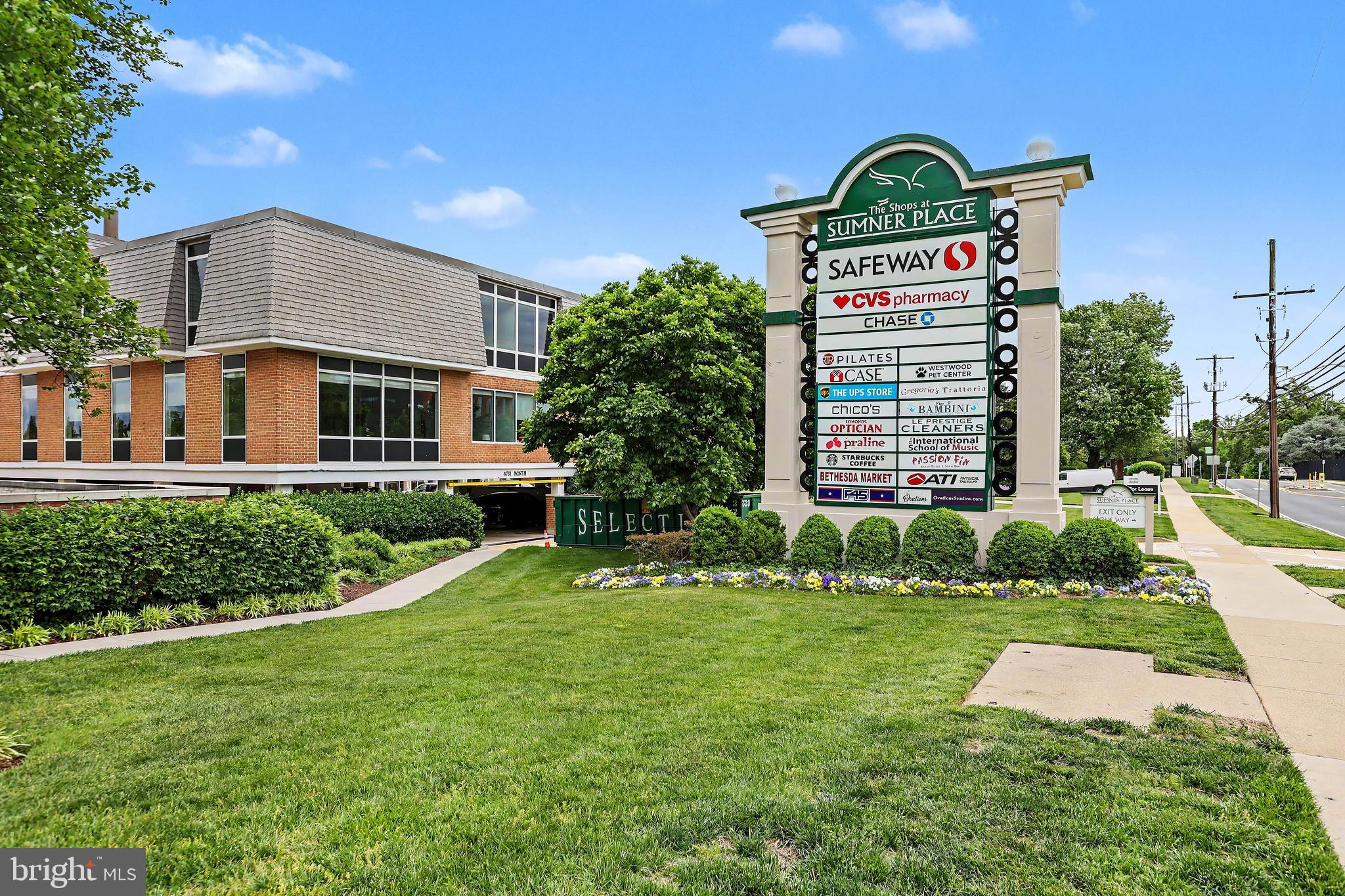 SUMNER VILLAGE - Residential