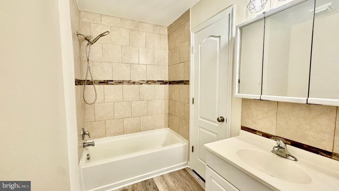 BUCKLEY - Residential