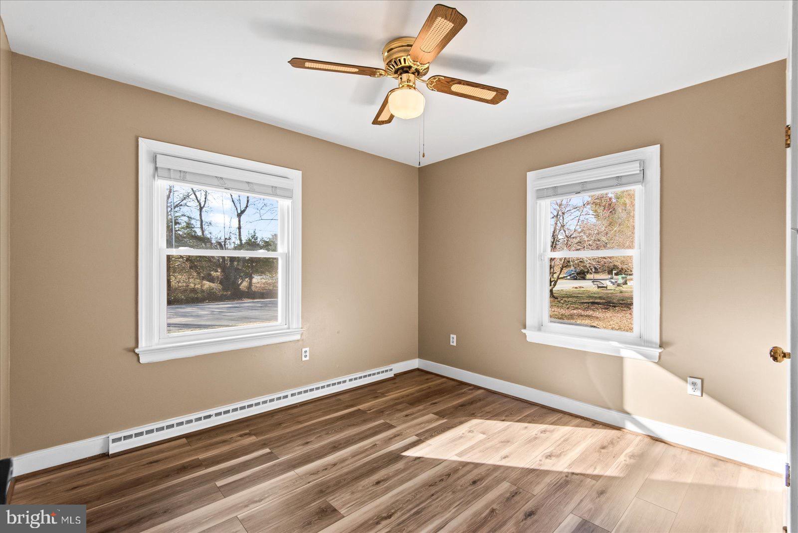 BROADDUS - Residential