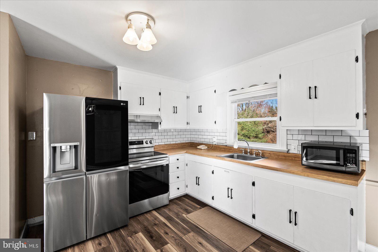 BROADDUS - Residential