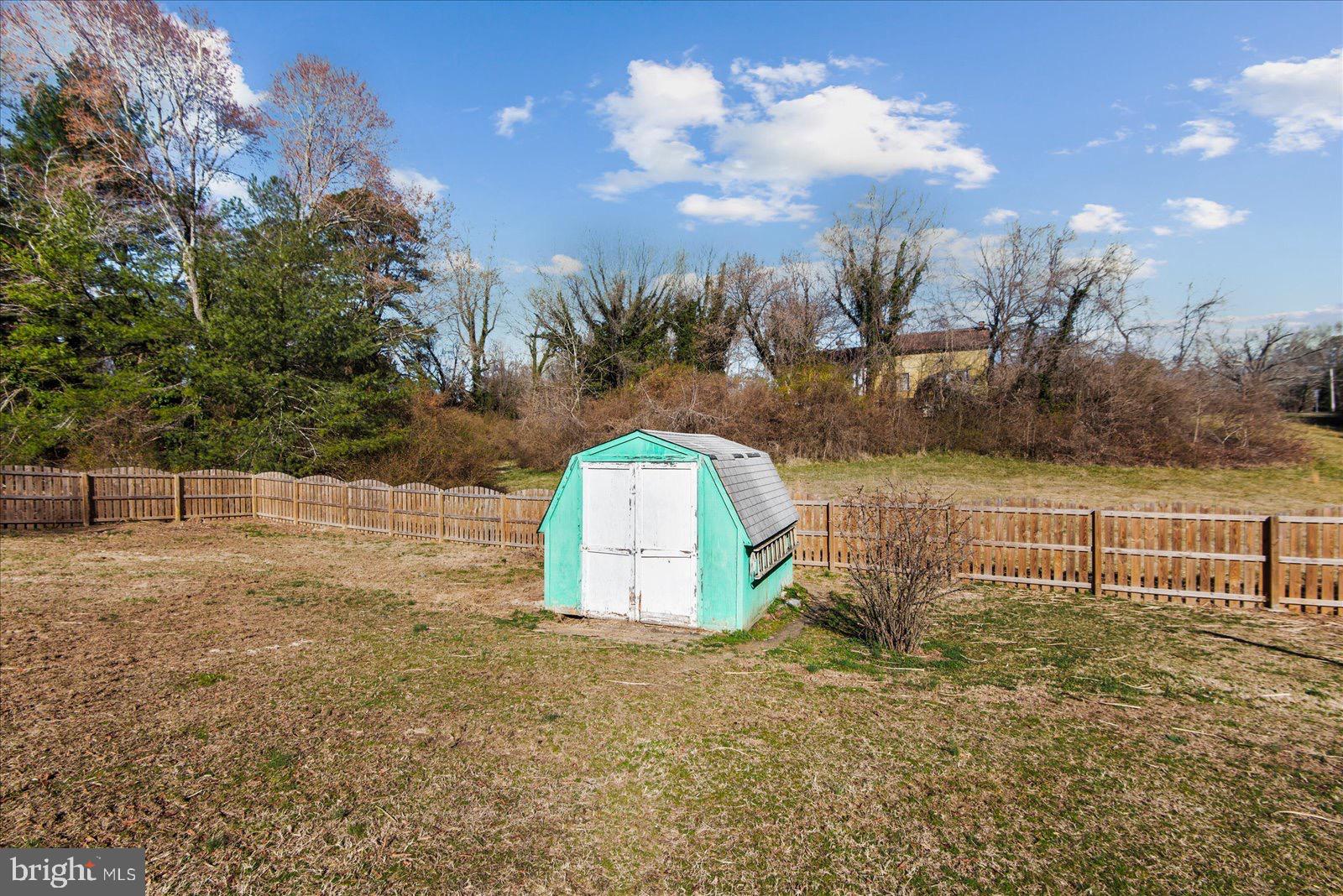 BROADDUS - Residential