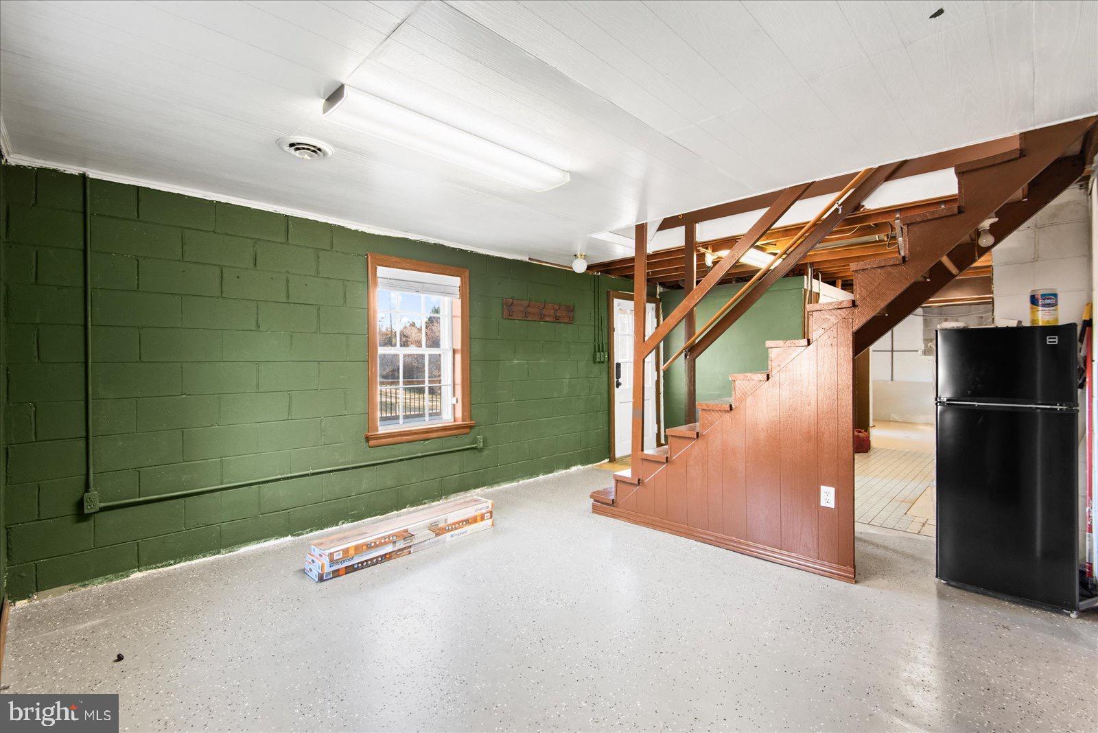 BROADDUS - Residential