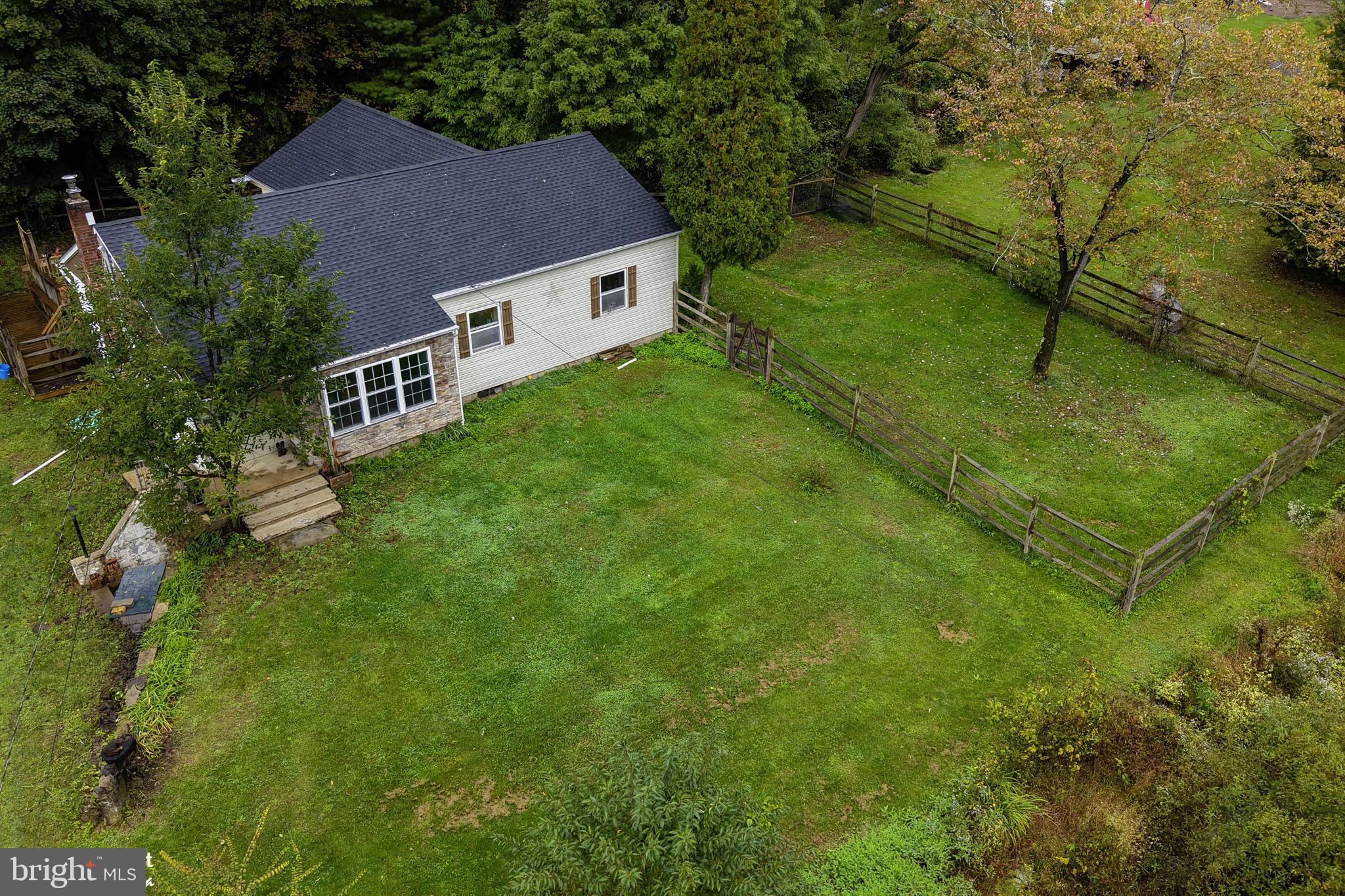 2865 HEMLOCK STREET