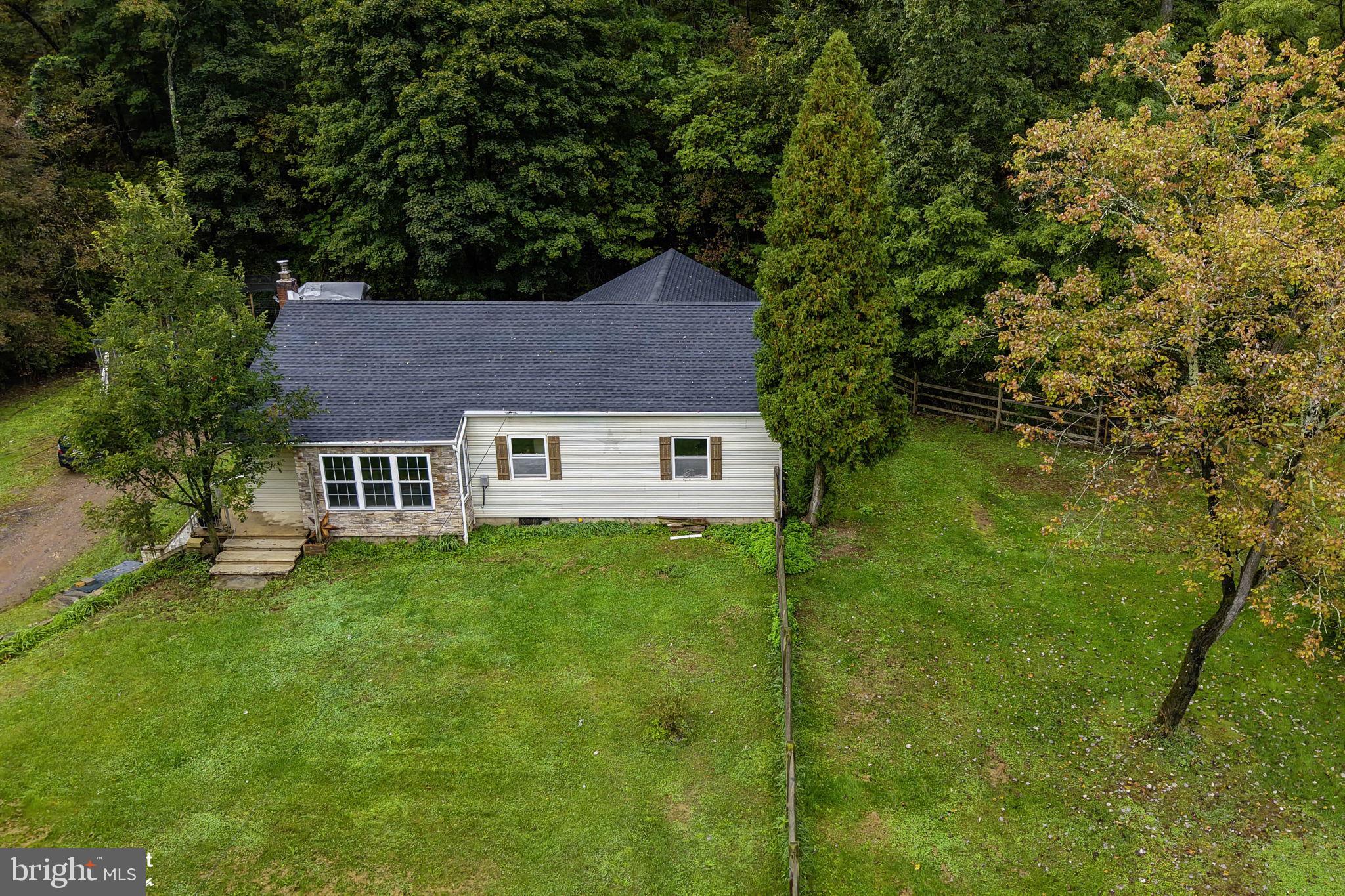 2865 HEMLOCK STREET