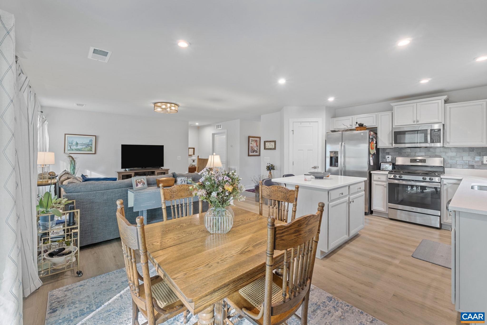 VILLAGE OAKS - Residential