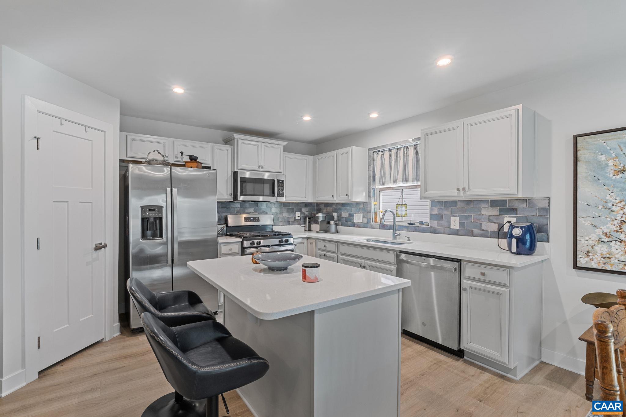 VILLAGE OAKS - Residential