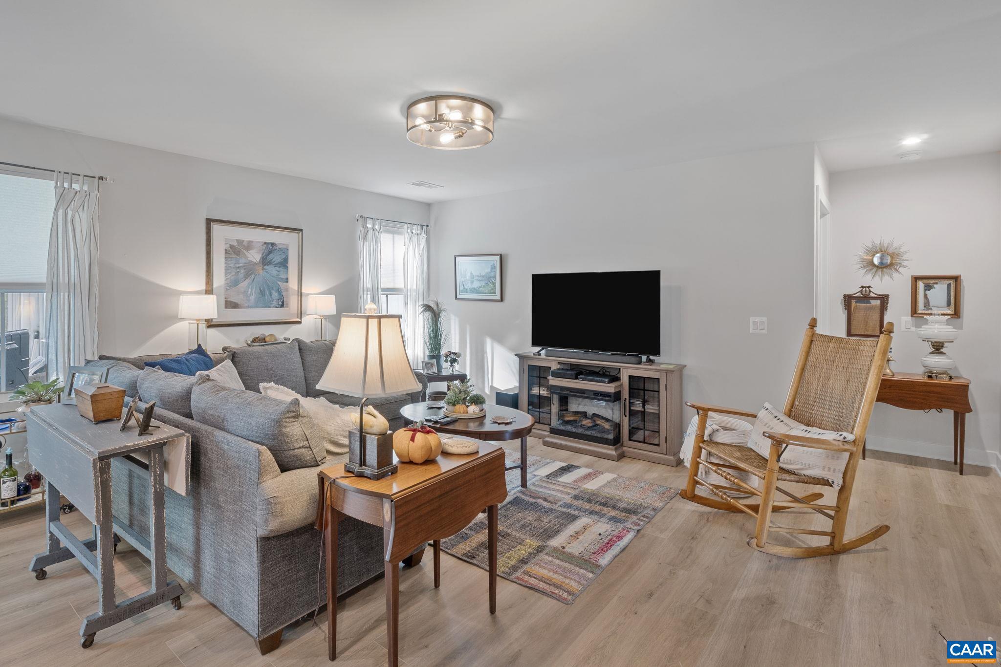 VILLAGE OAKS - Residential