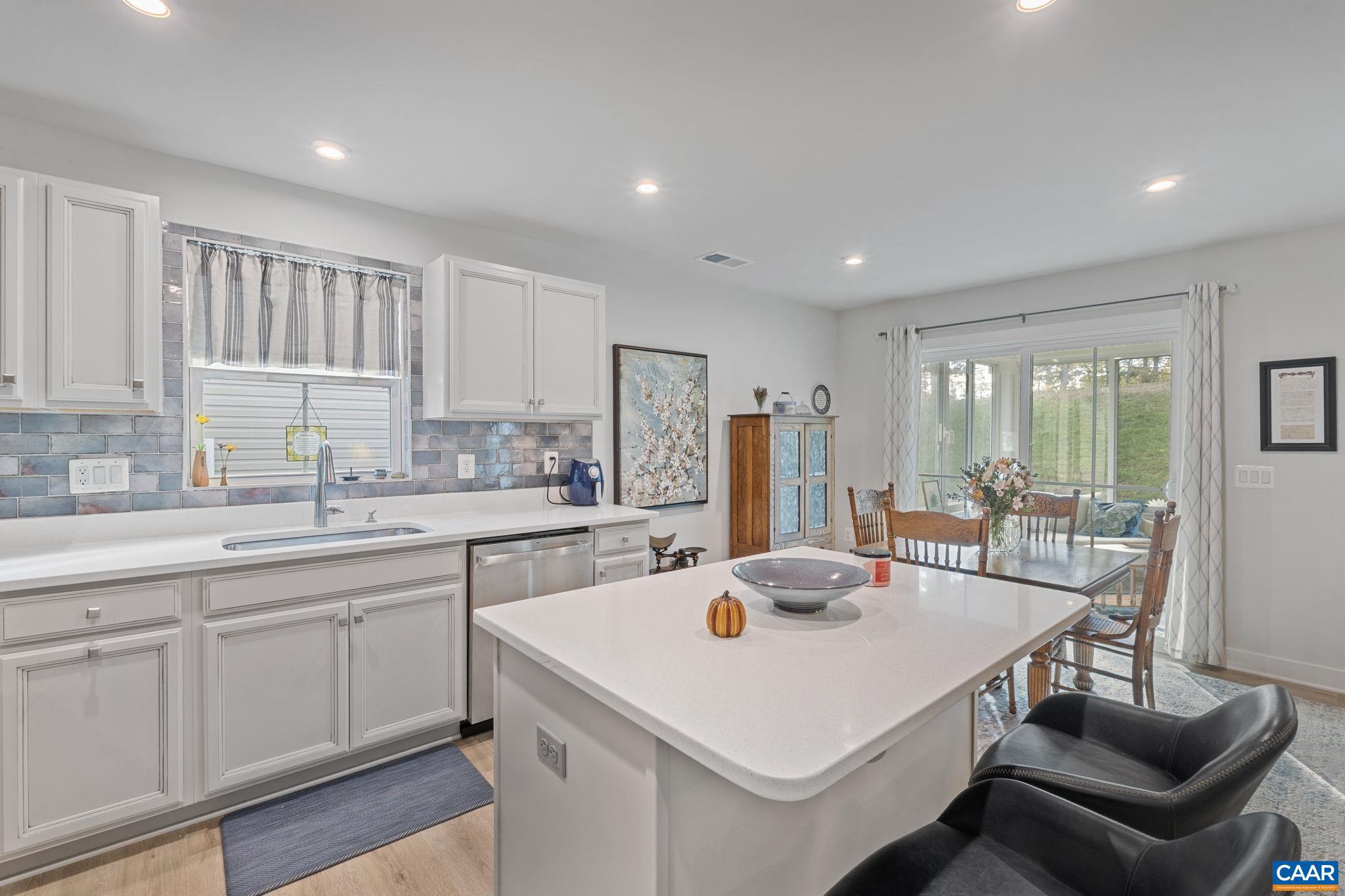 VILLAGE OAKS - Residential