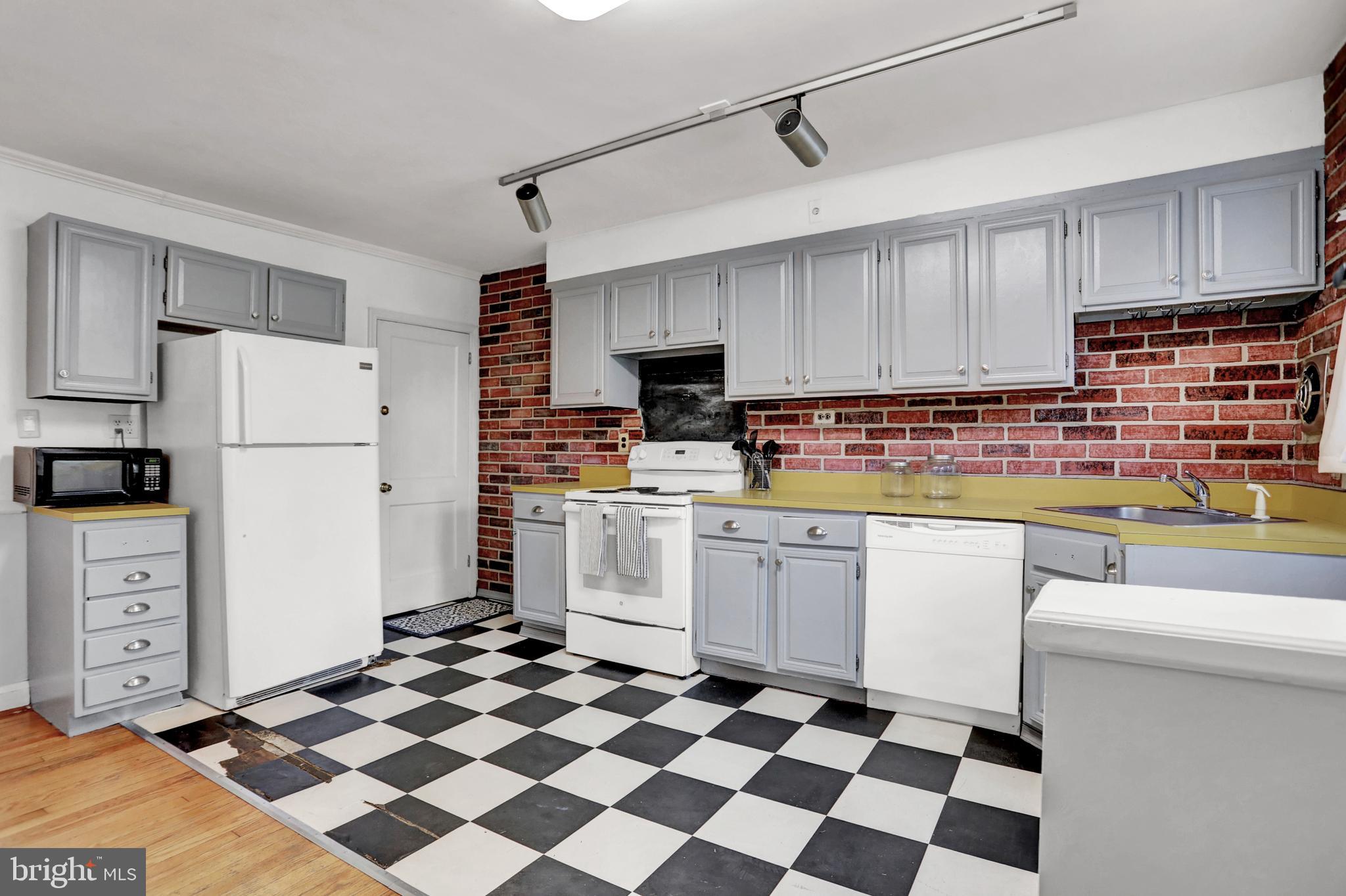 TOWSON PARK - Residential