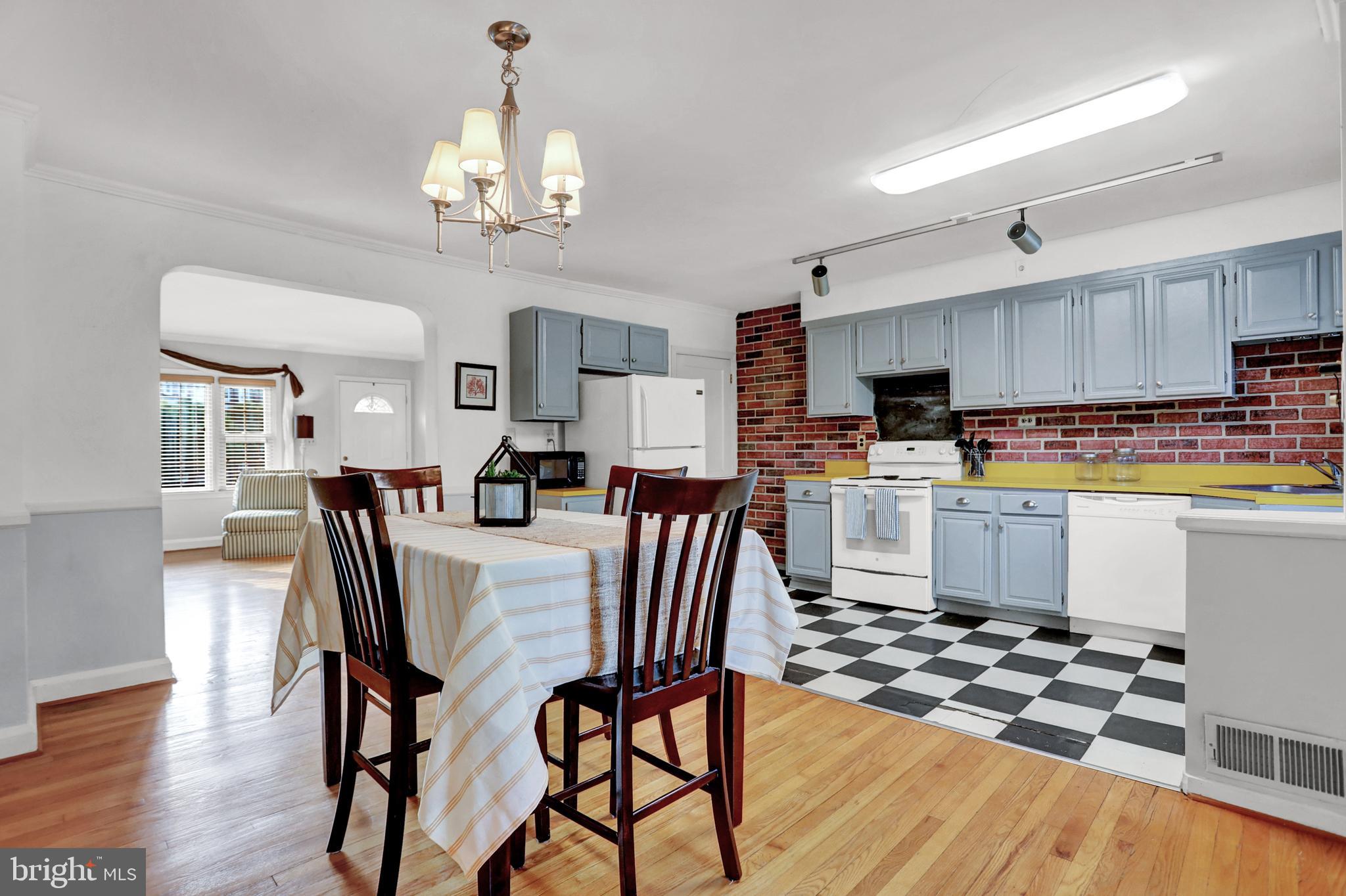 TOWSON PARK - Residential