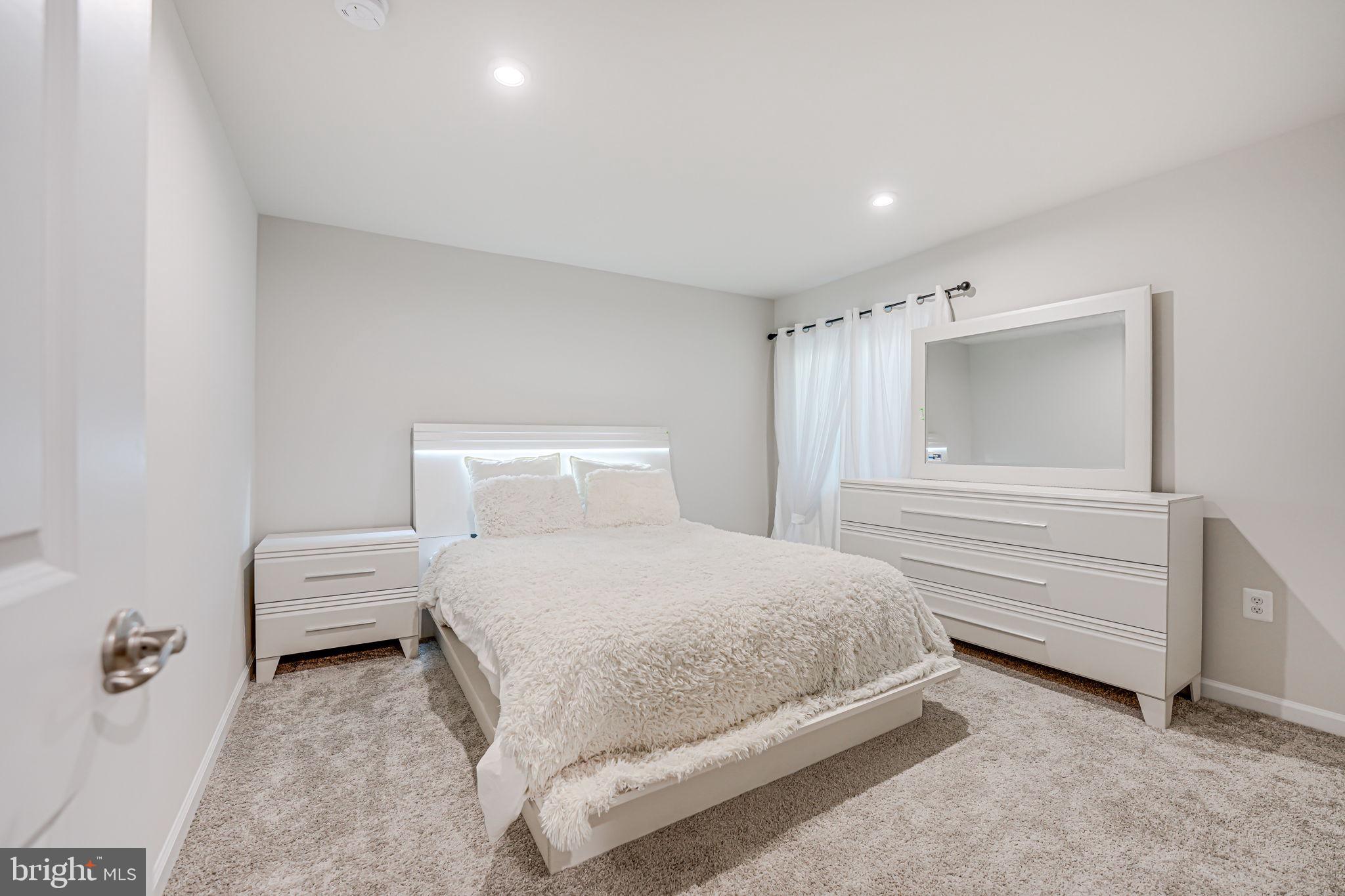 FAWN LAKE - Residential