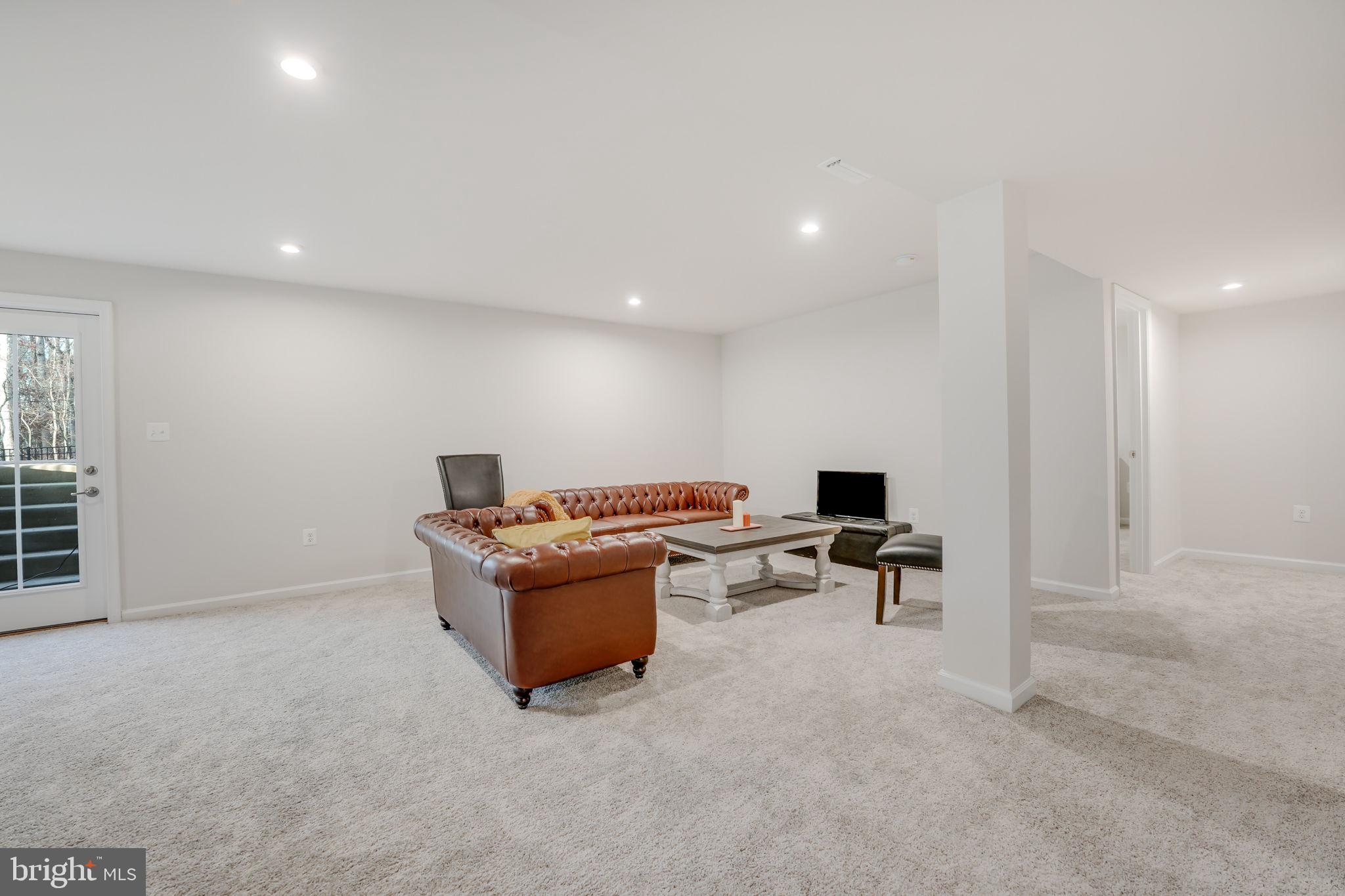 FAWN LAKE - Residential