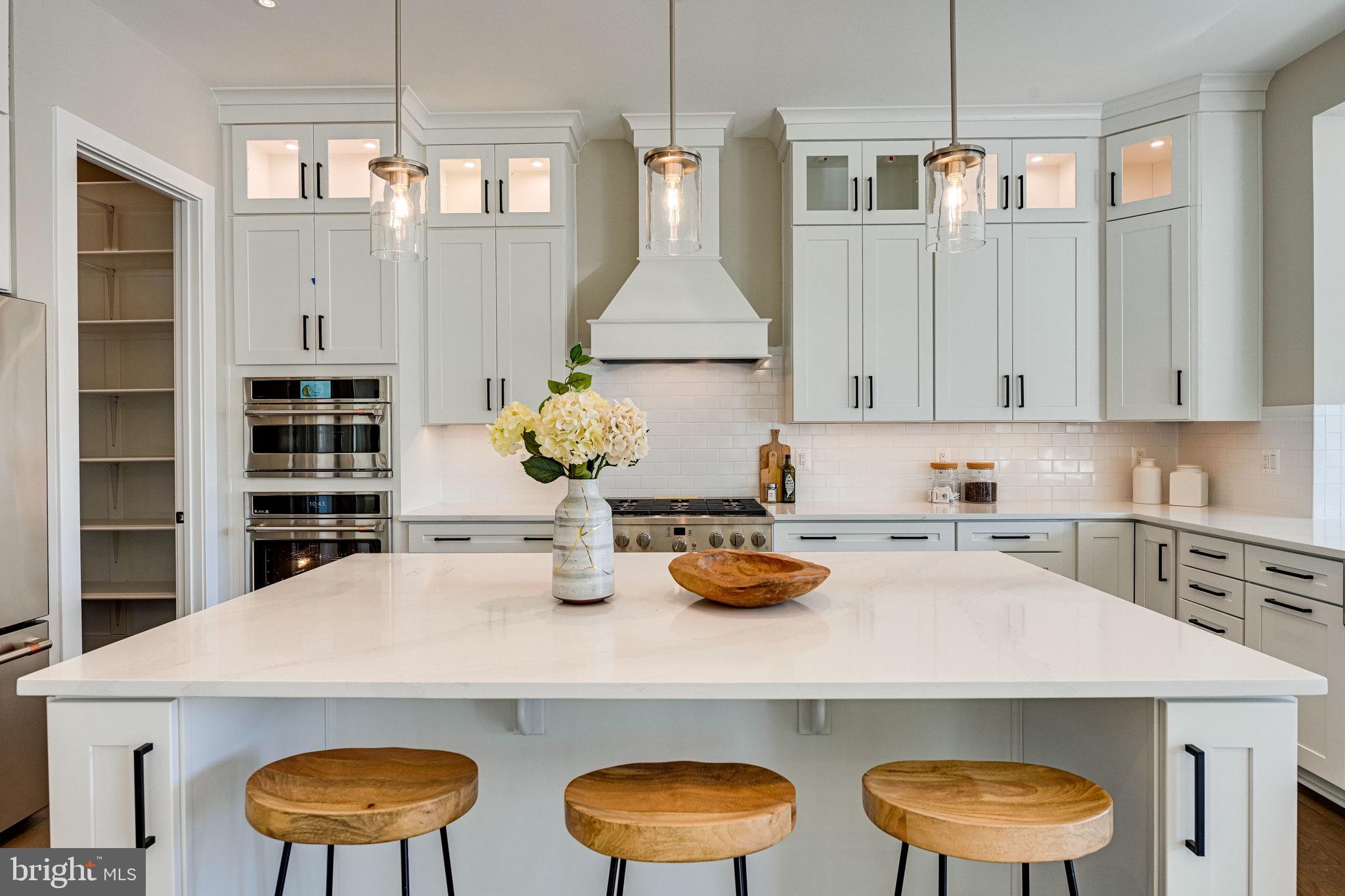 ELLISON HEIGHTS - Residential