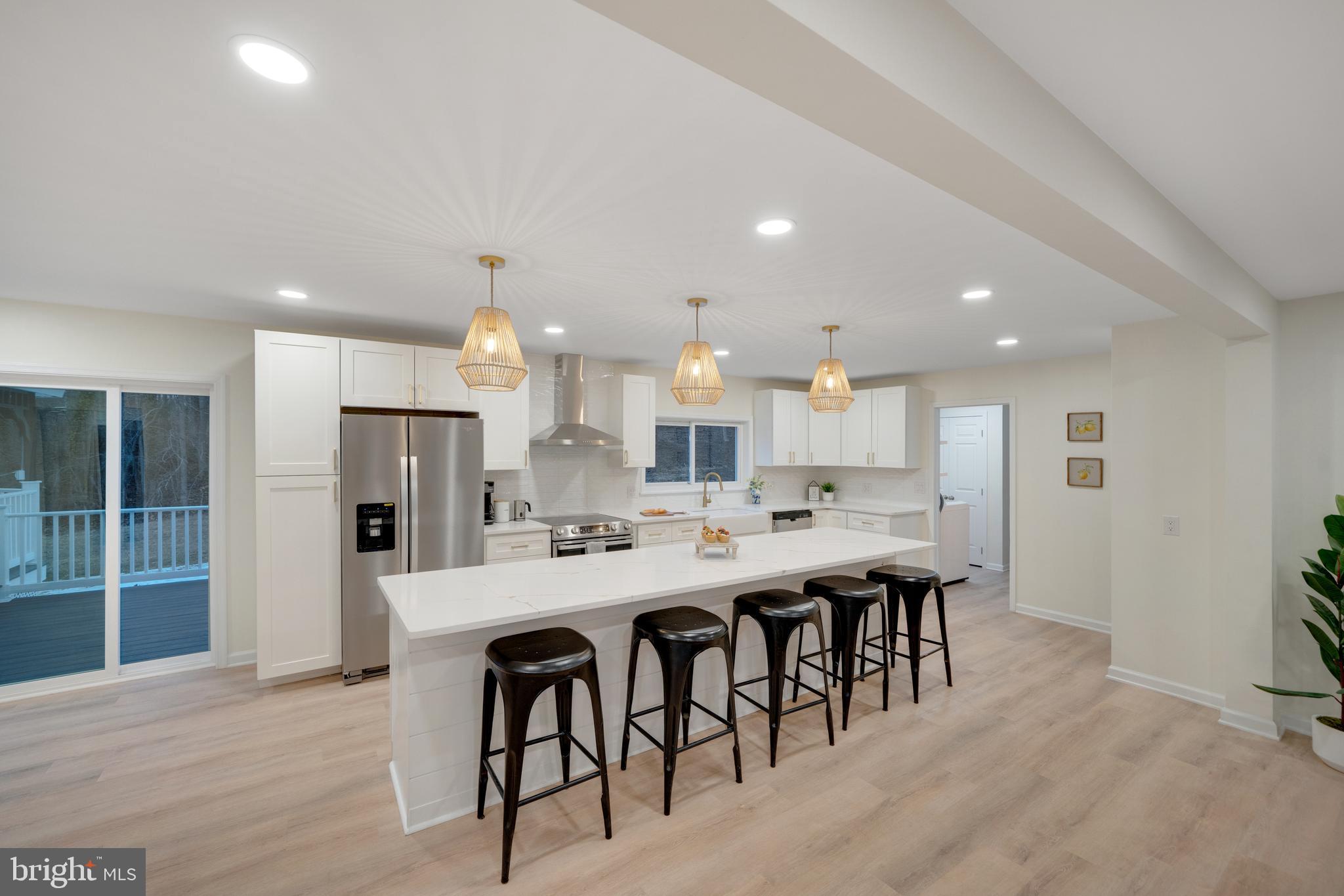 685 E OLD PHILADELPHIA ROAD