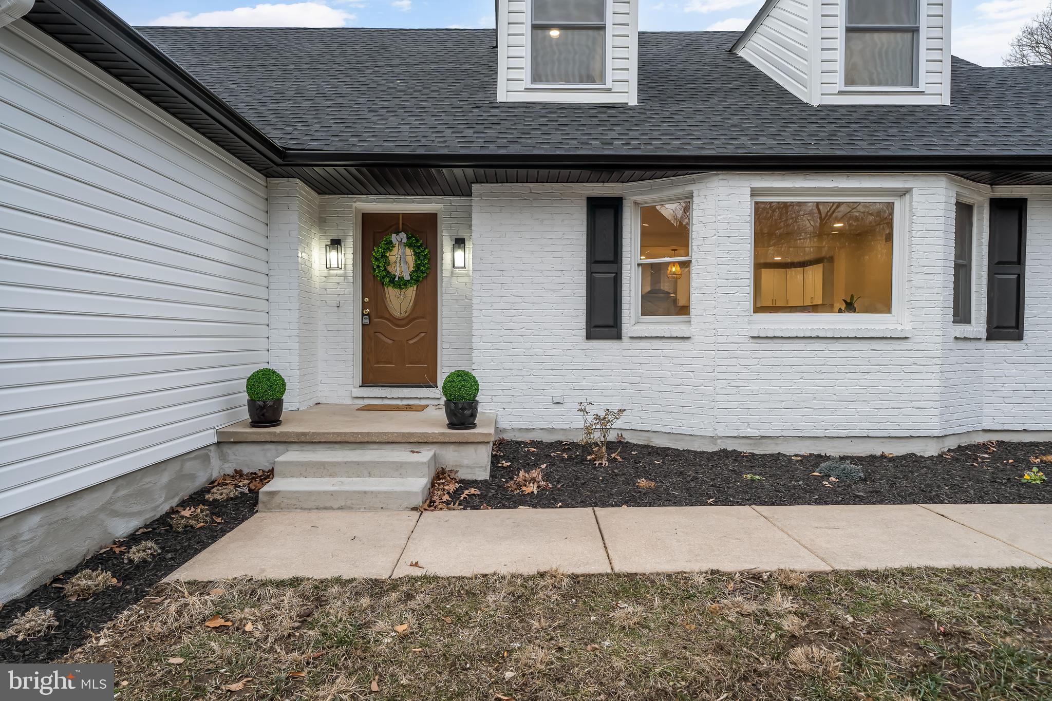 685 E OLD PHILADELPHIA ROAD