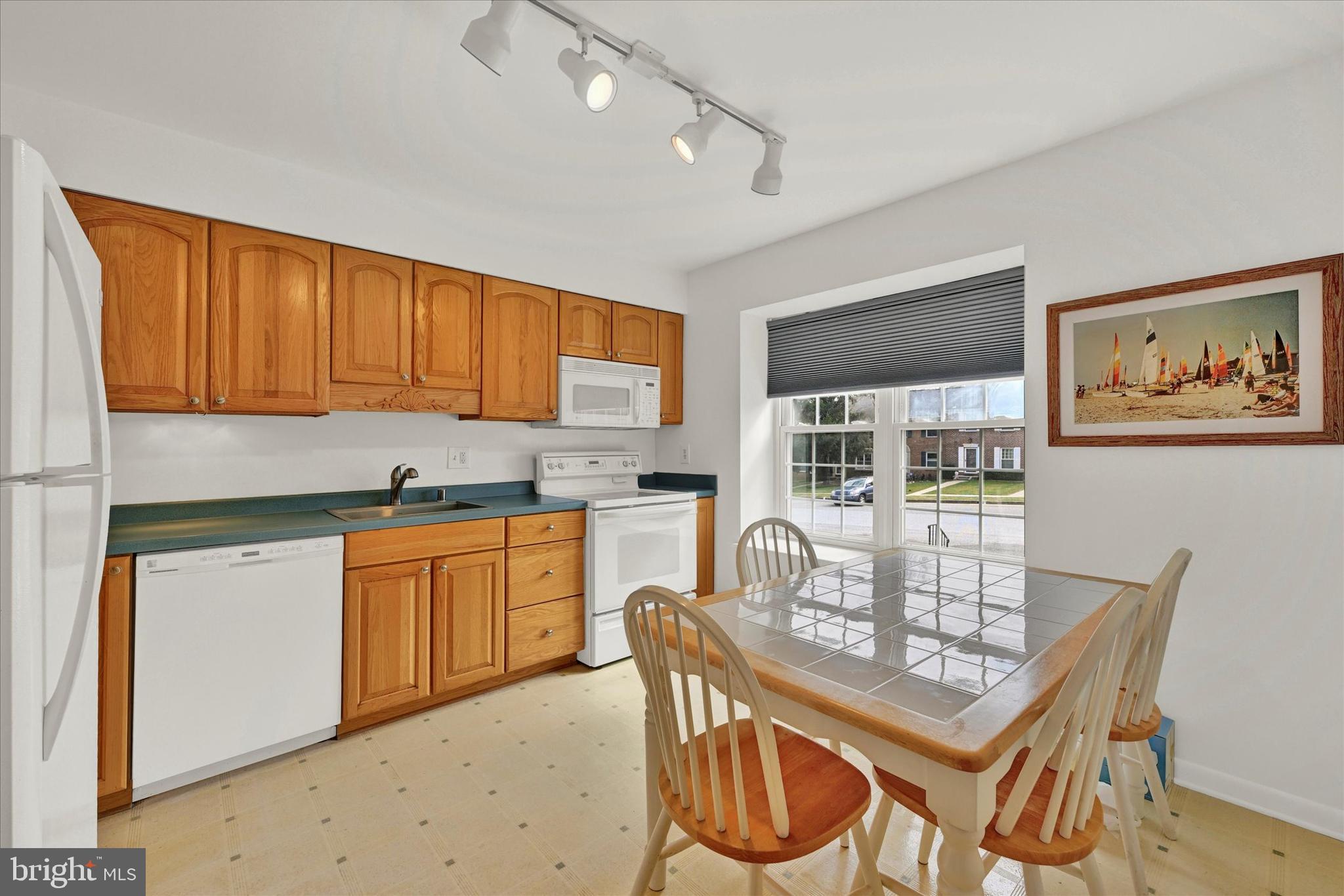 MAYS CHAPEL VILLAGE - Residential