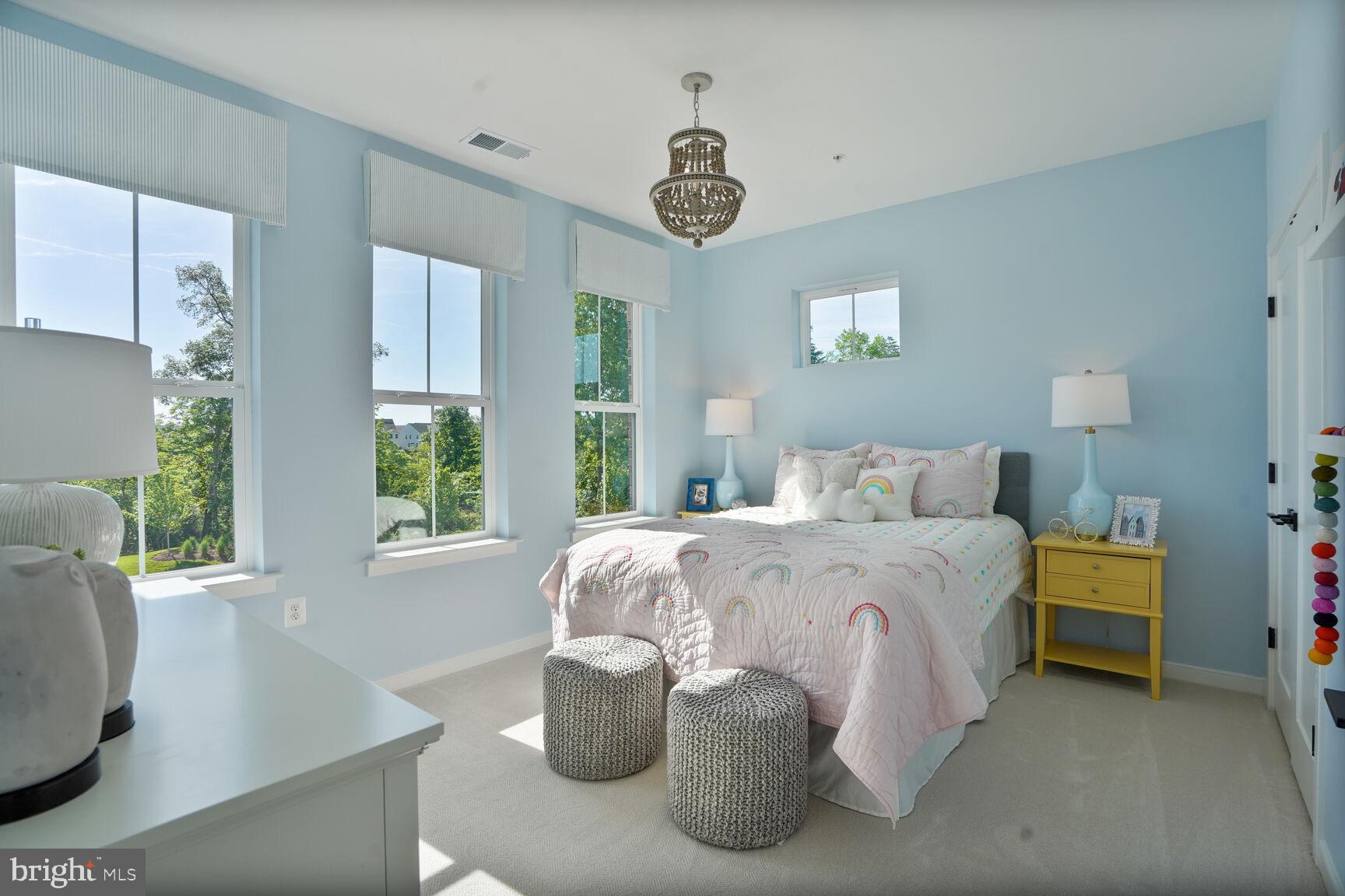 DOWNTOWN BRAMBLETON - Residential