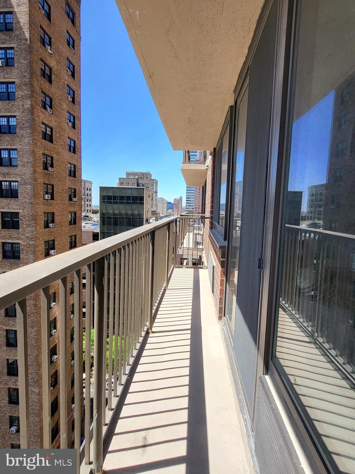 AVENUE OF THE ARTS - Residential Lease