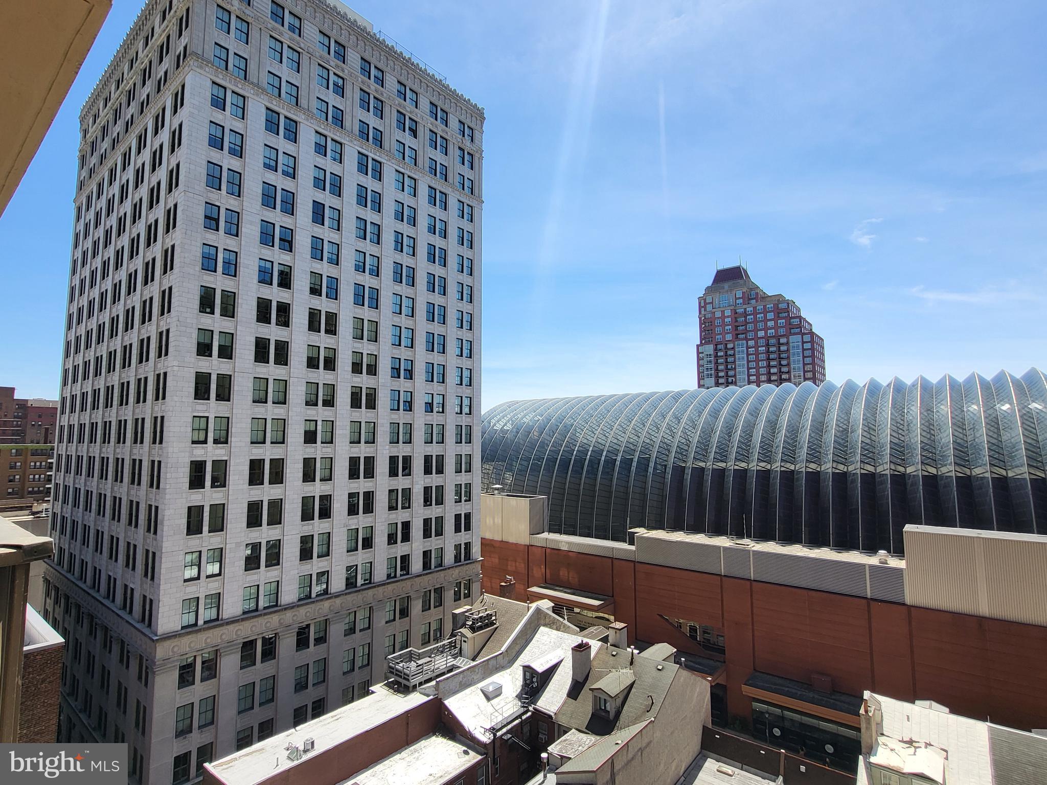 AVENUE OF THE ARTS - Residential Lease