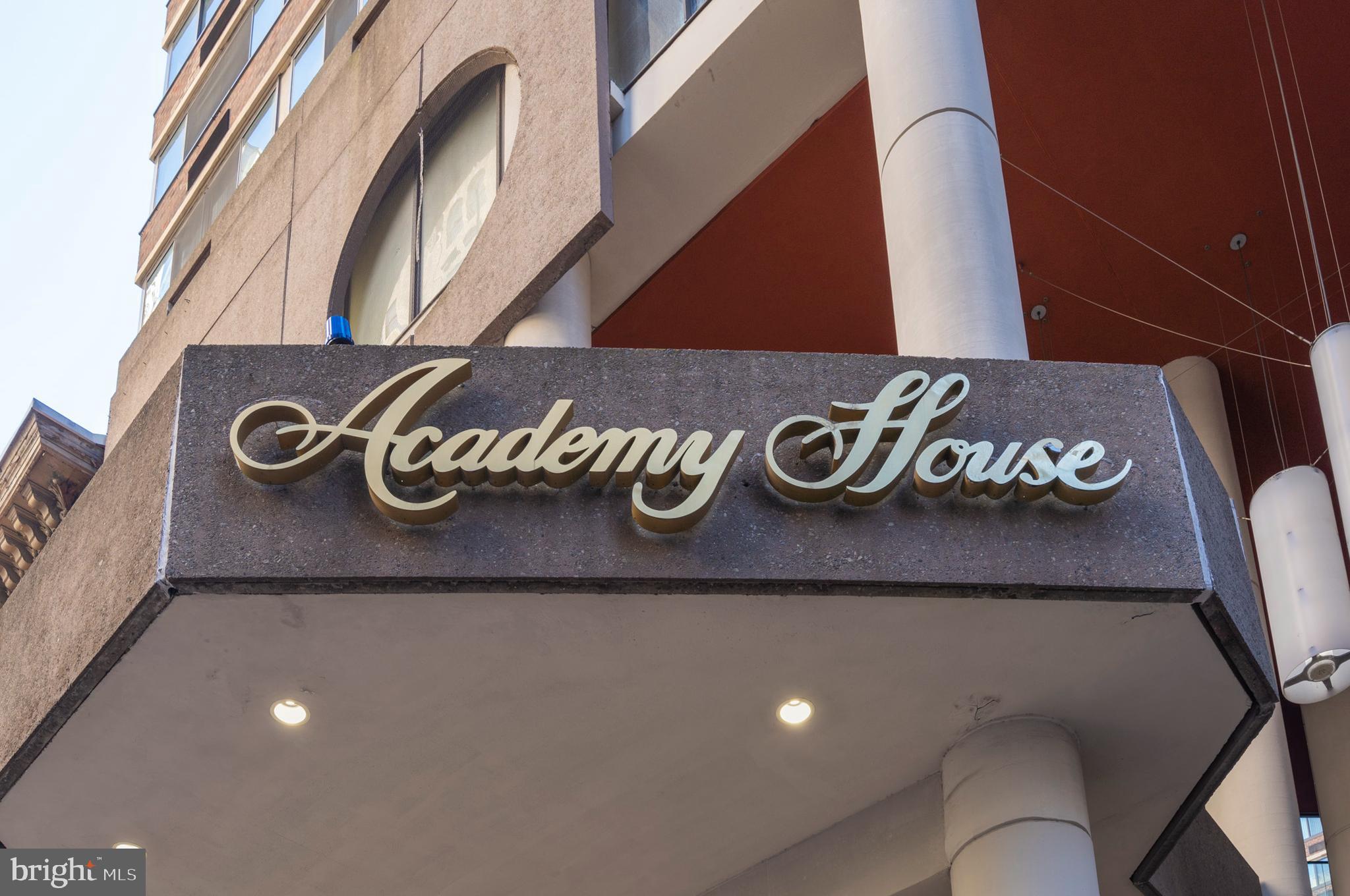 AVENUE OF THE ARTS - Residential Lease