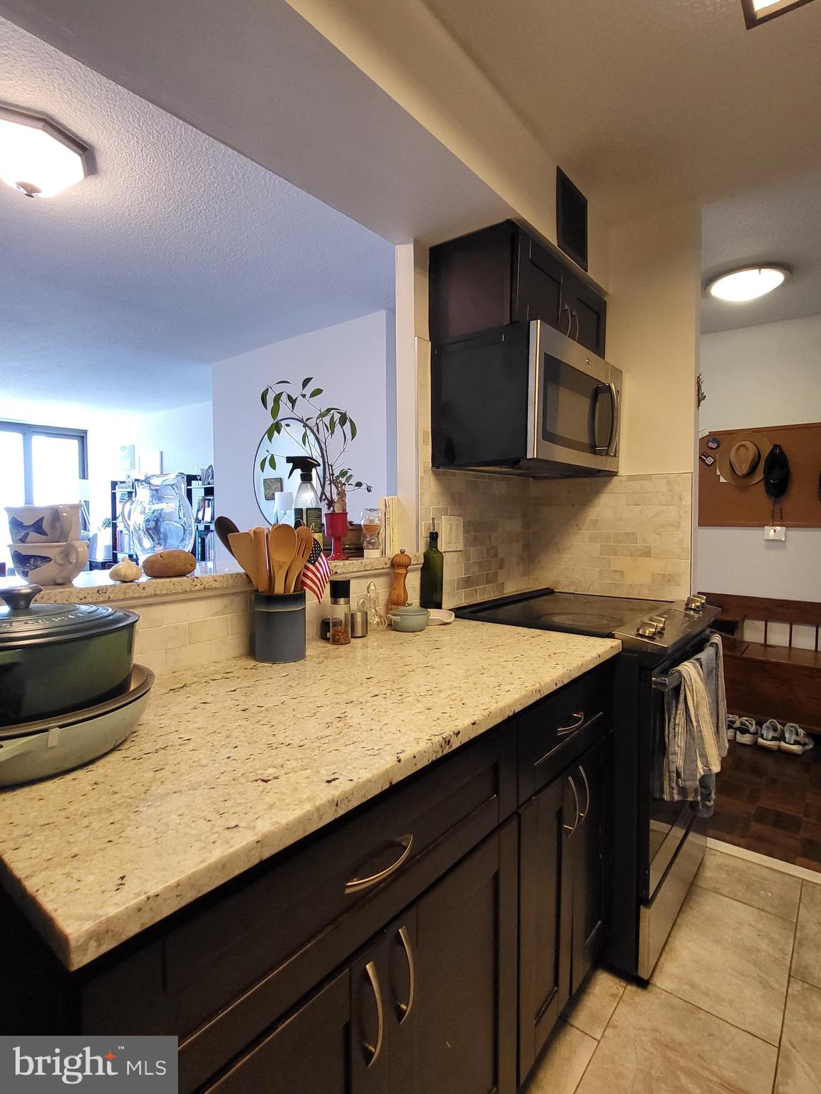 AVENUE OF THE ARTS - Residential Lease