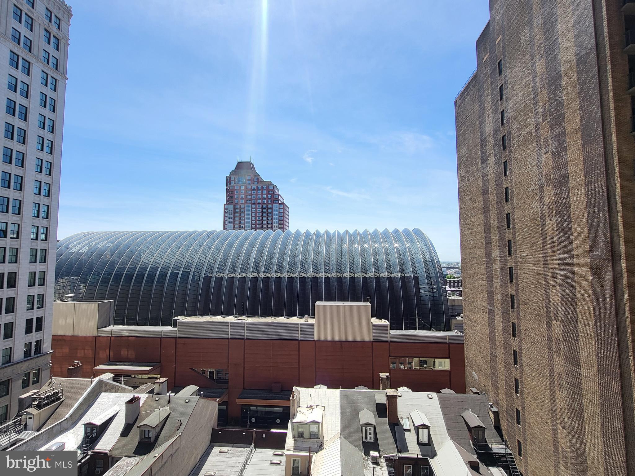 AVENUE OF THE ARTS - Residential Lease