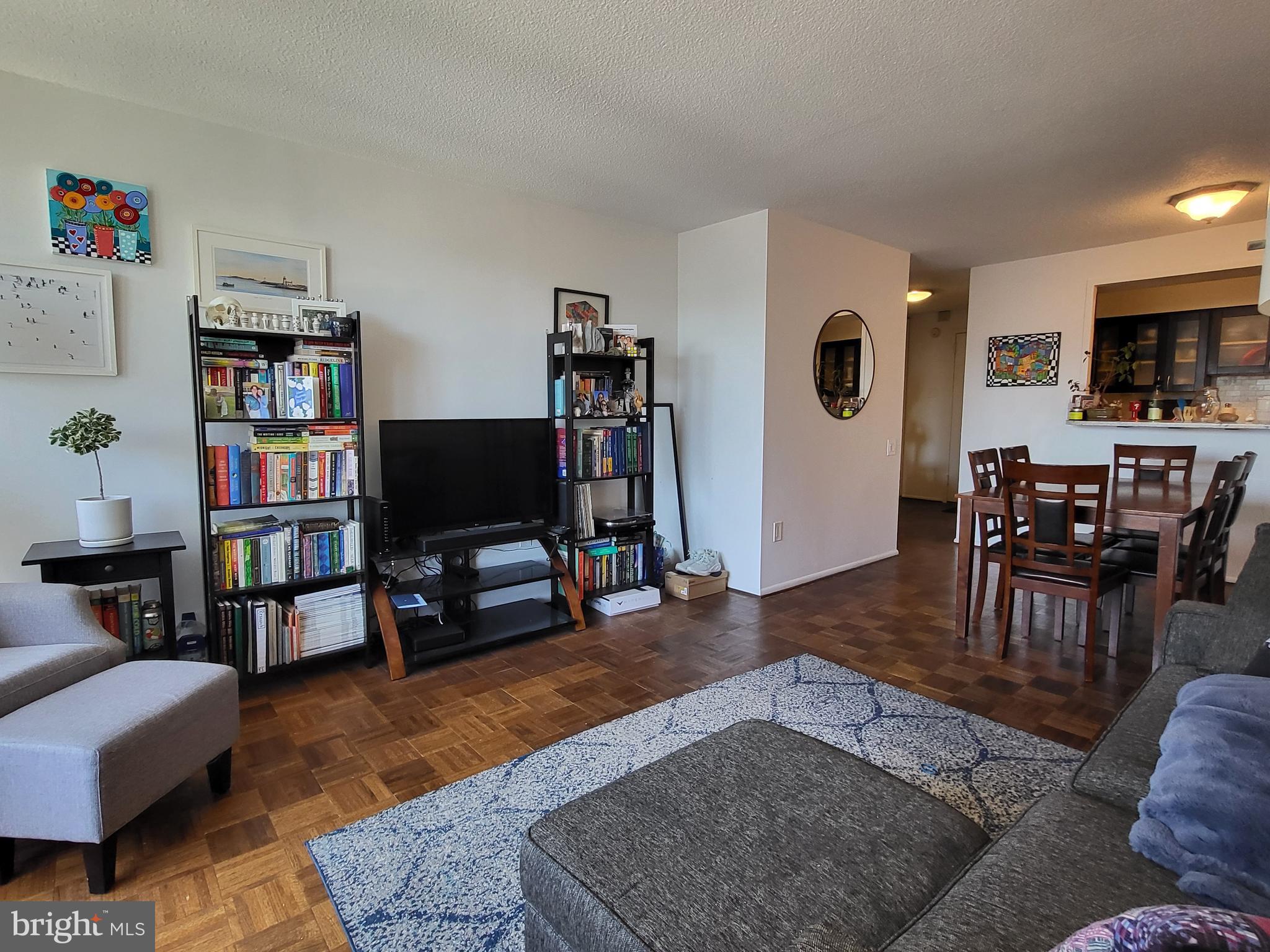 AVENUE OF THE ARTS - Residential Lease