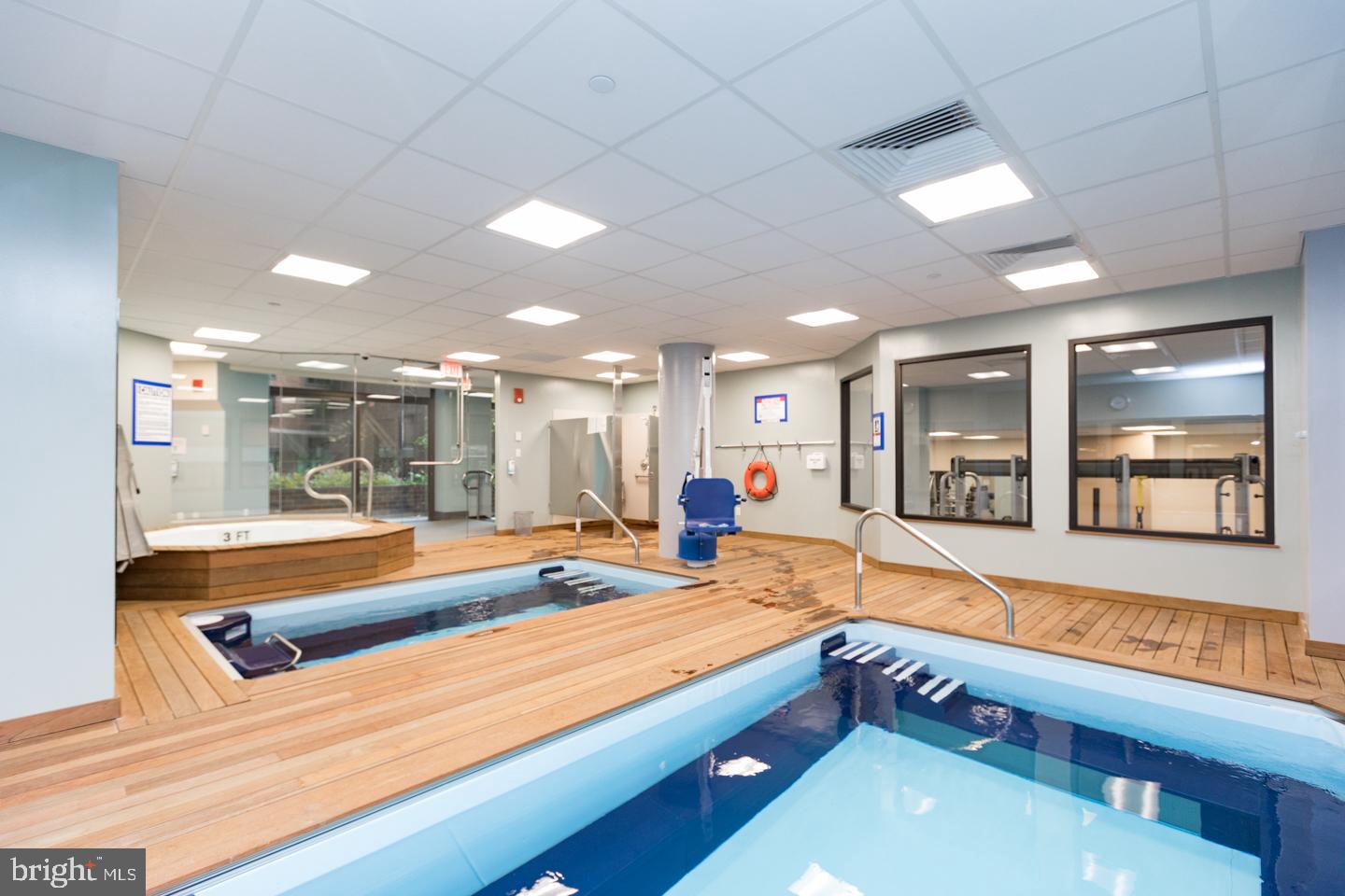 AVENUE OF THE ARTS - Residential Lease