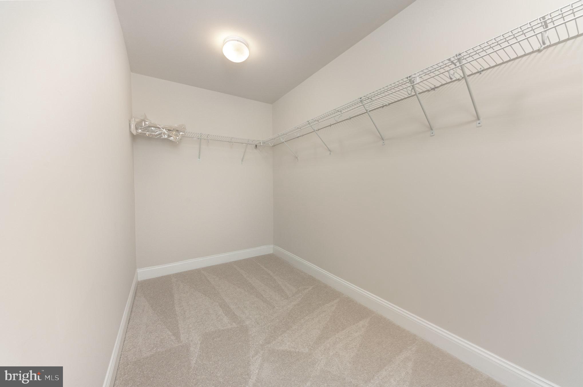 VIRGINIA HERITAGE AT LEE'S PARK - Residential