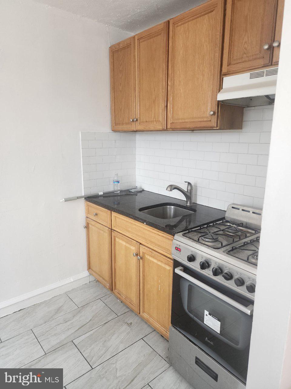 MAYFAIR (WEST) - Residential Lease