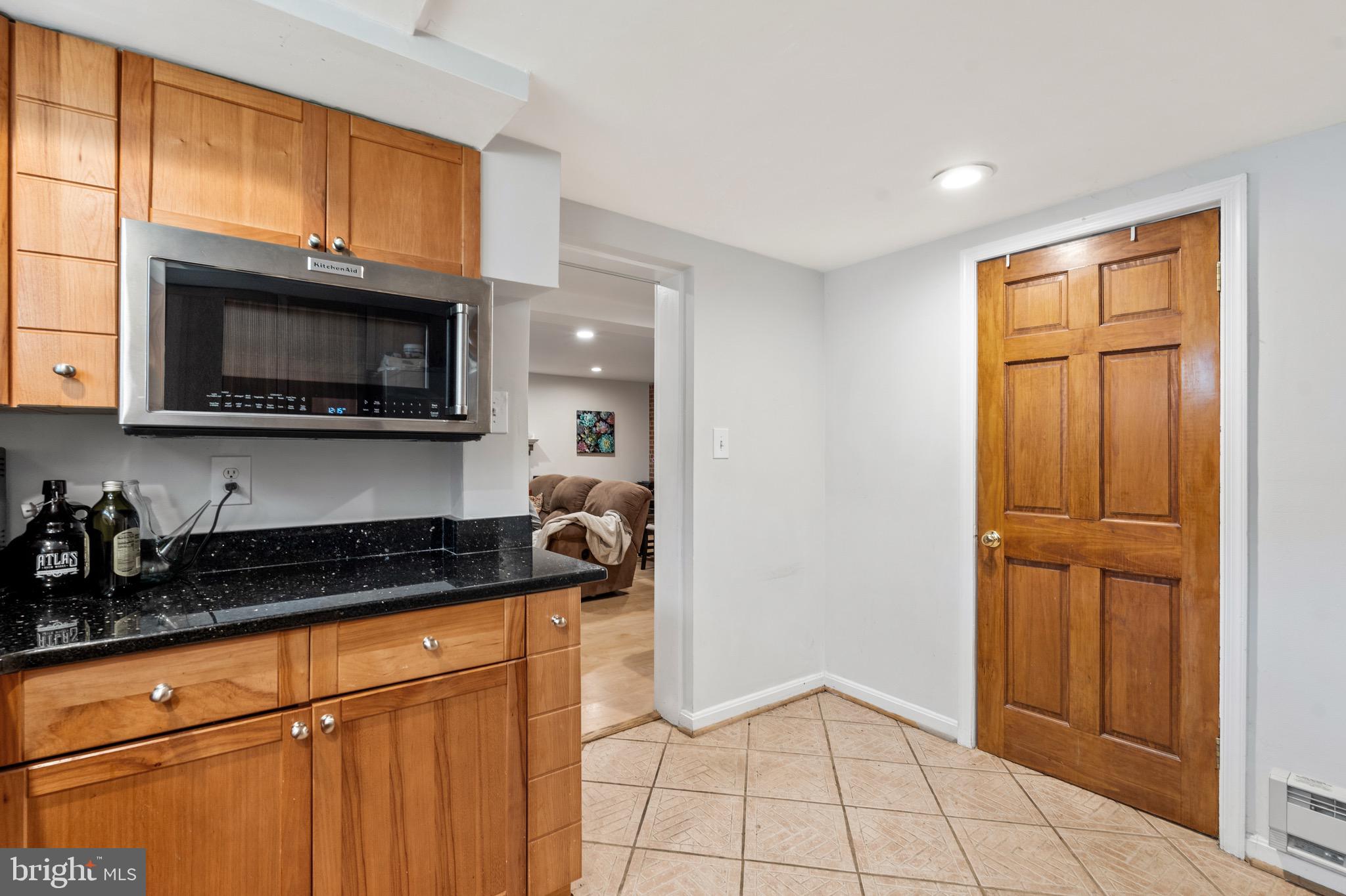 GLOVER PARK - Residential Lease