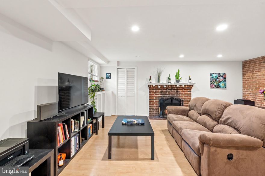 Gorgeous 1BR Garden Apartment, newly renovated with private yard. Very spacious living room w/ fire place, exposed brick, full kitchen, granite countertops, stainless steel appliances, hardwood and tile floors, beautiful Italian tile bathroom, washer/dryer in unit, built-in closets, all utilities plus cable included in rent, bus at the corner, walk to restaurants, Starbucks, stores, Yoga Club, CVS; walking distance to Georgetown University, close to GWU and AU.
$2400/month; available June 1, 2025 for a 12 months lease or longer.