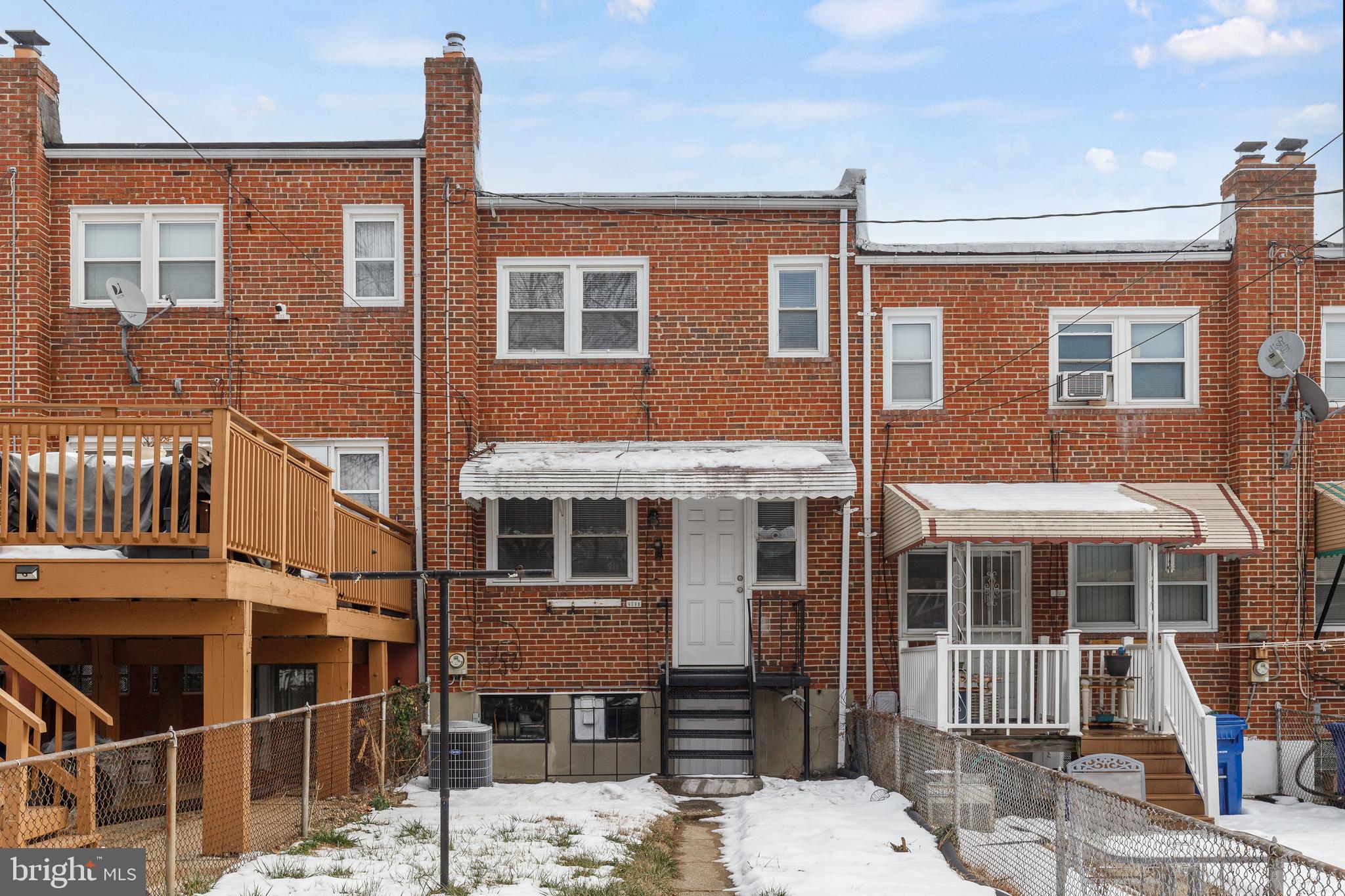 PARKSIDE - Residential Lease