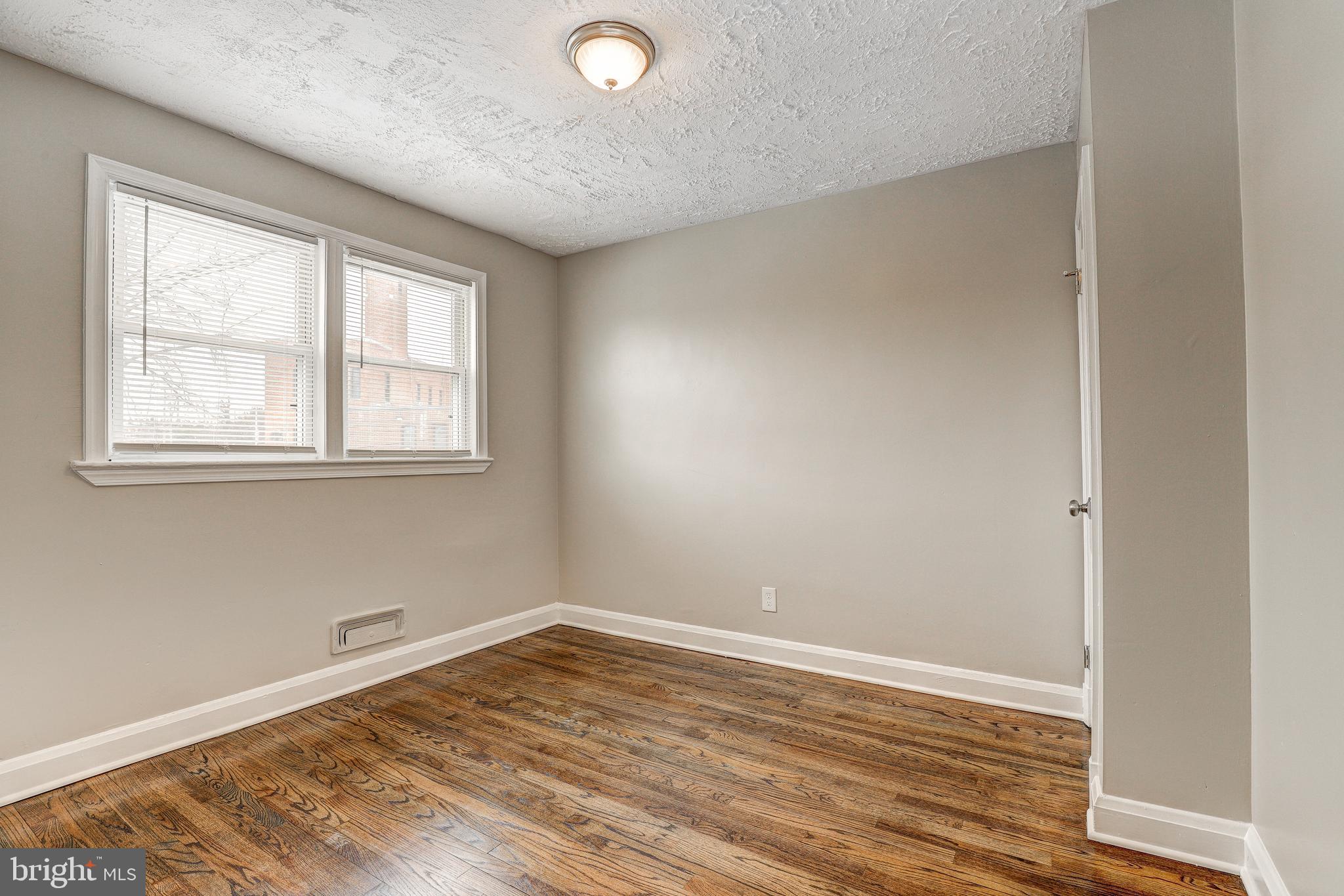 PARKSIDE - Residential Lease