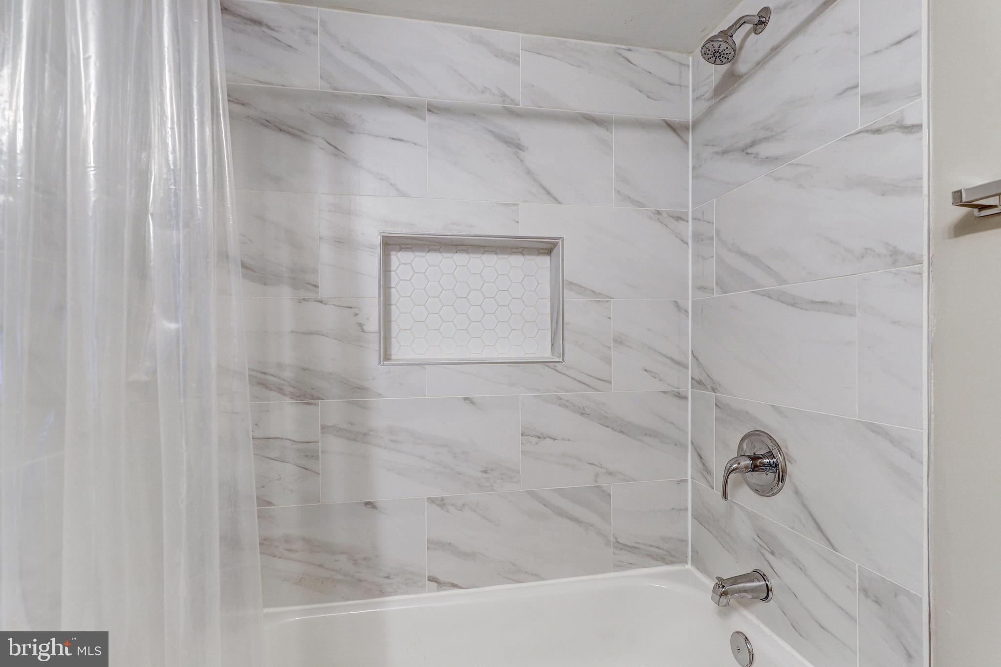 PARKSIDE - Residential Lease