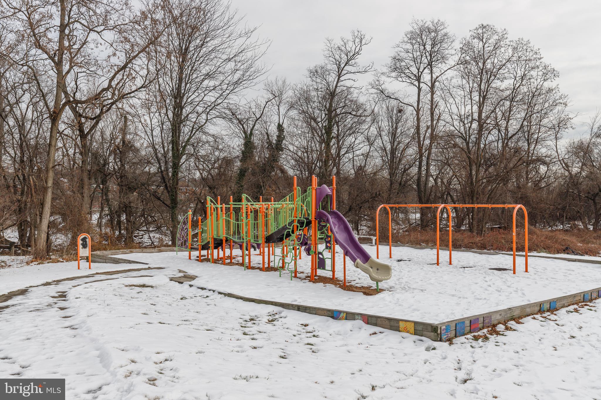 PARKSIDE - Residential Lease