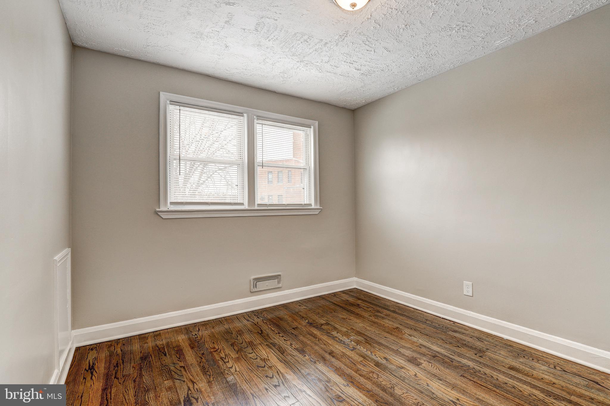 PARKSIDE - Residential Lease