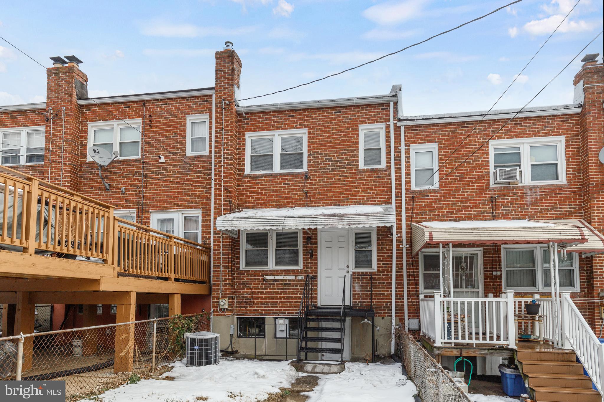 PARKSIDE - Residential Lease