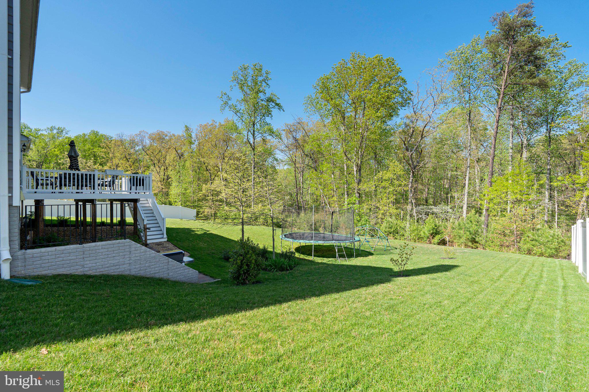 TWIN PONDS - Residential