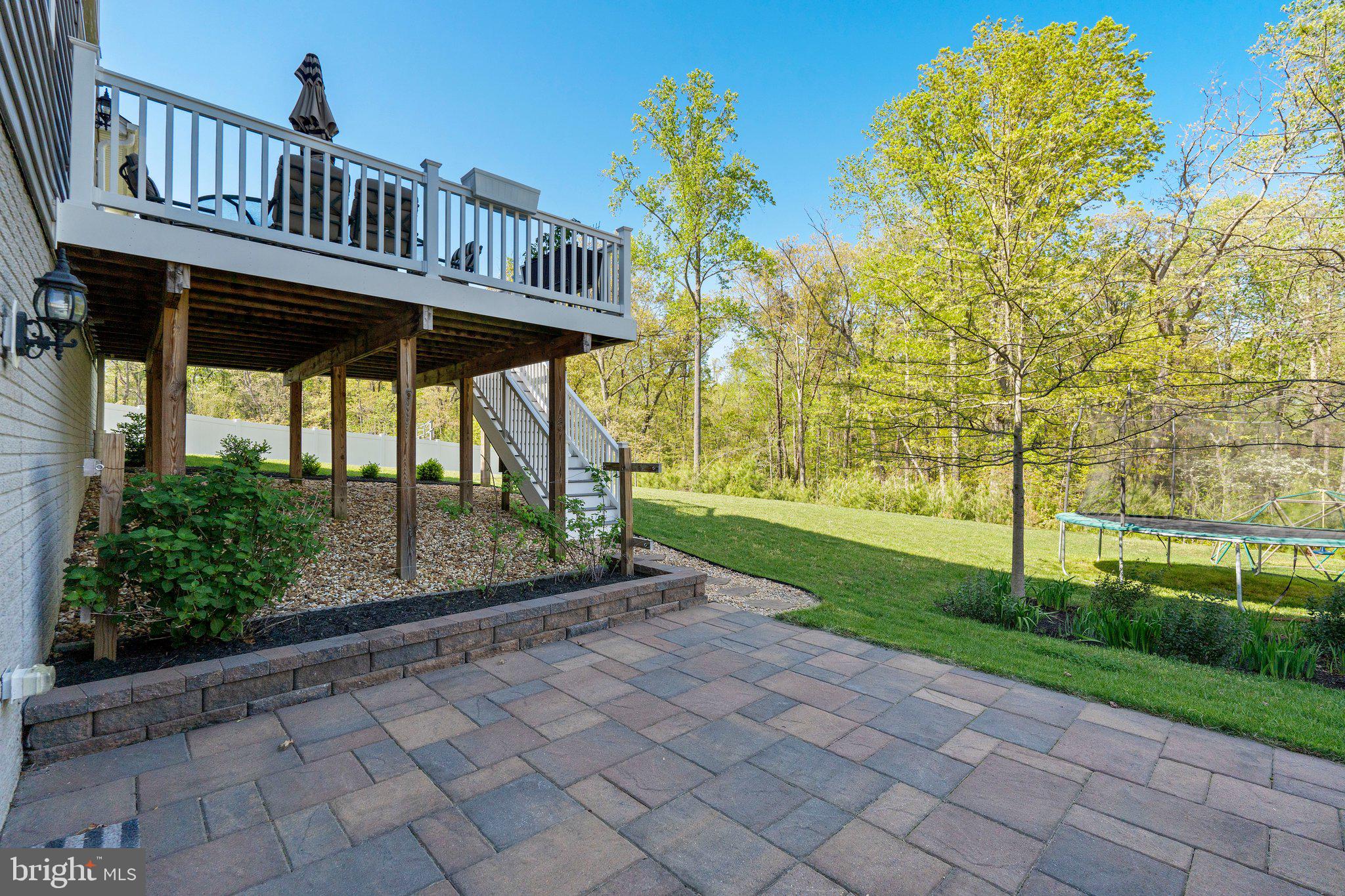 TWIN PONDS - Residential