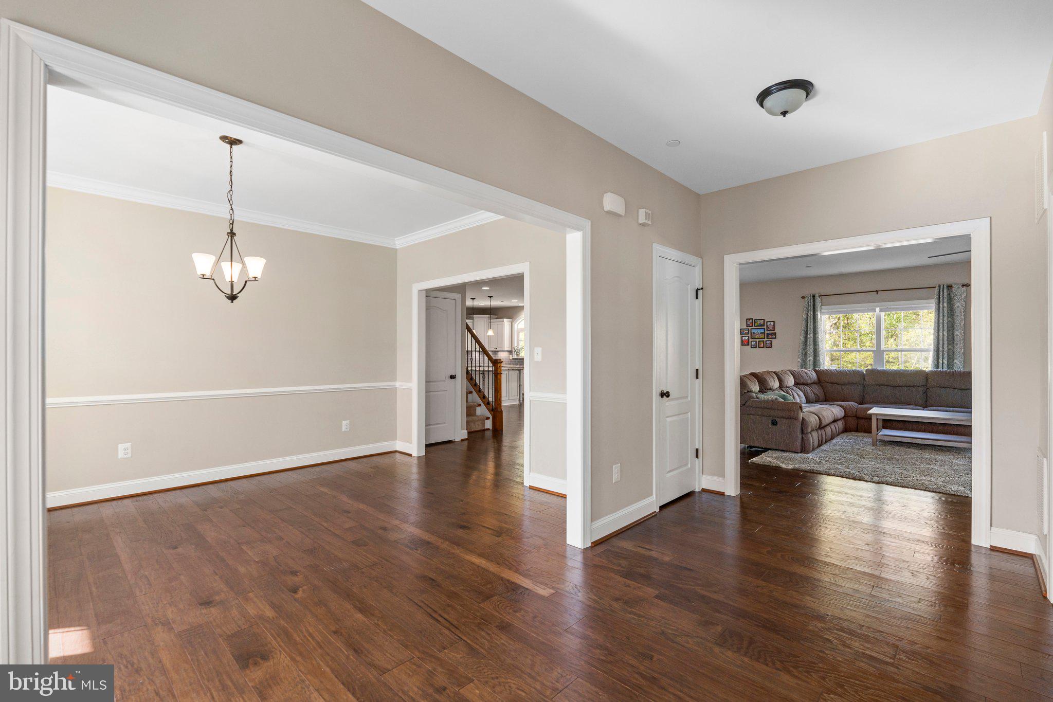 TWIN PONDS - Residential